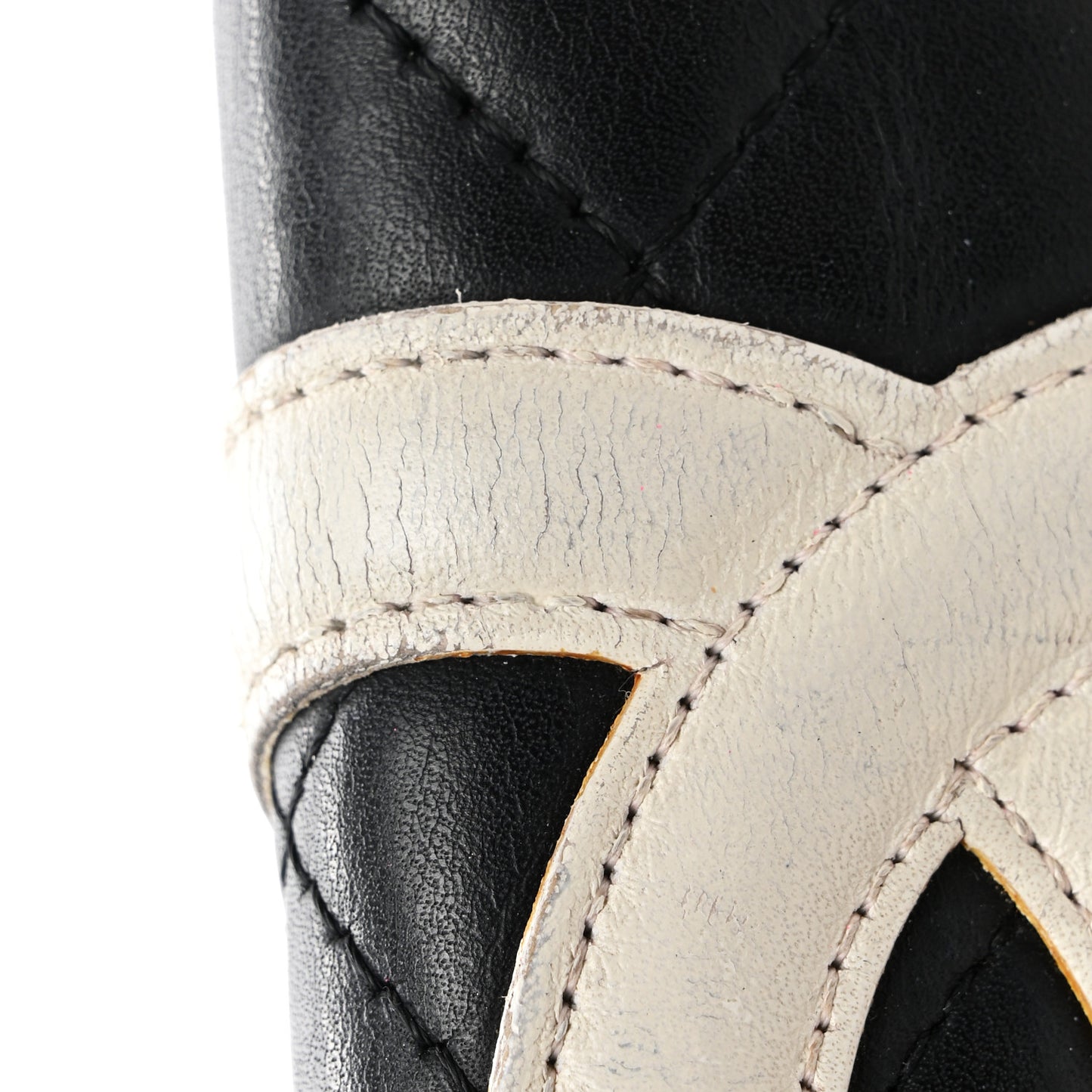 Calfskin Quilted Cambon Yen Wallet Black White