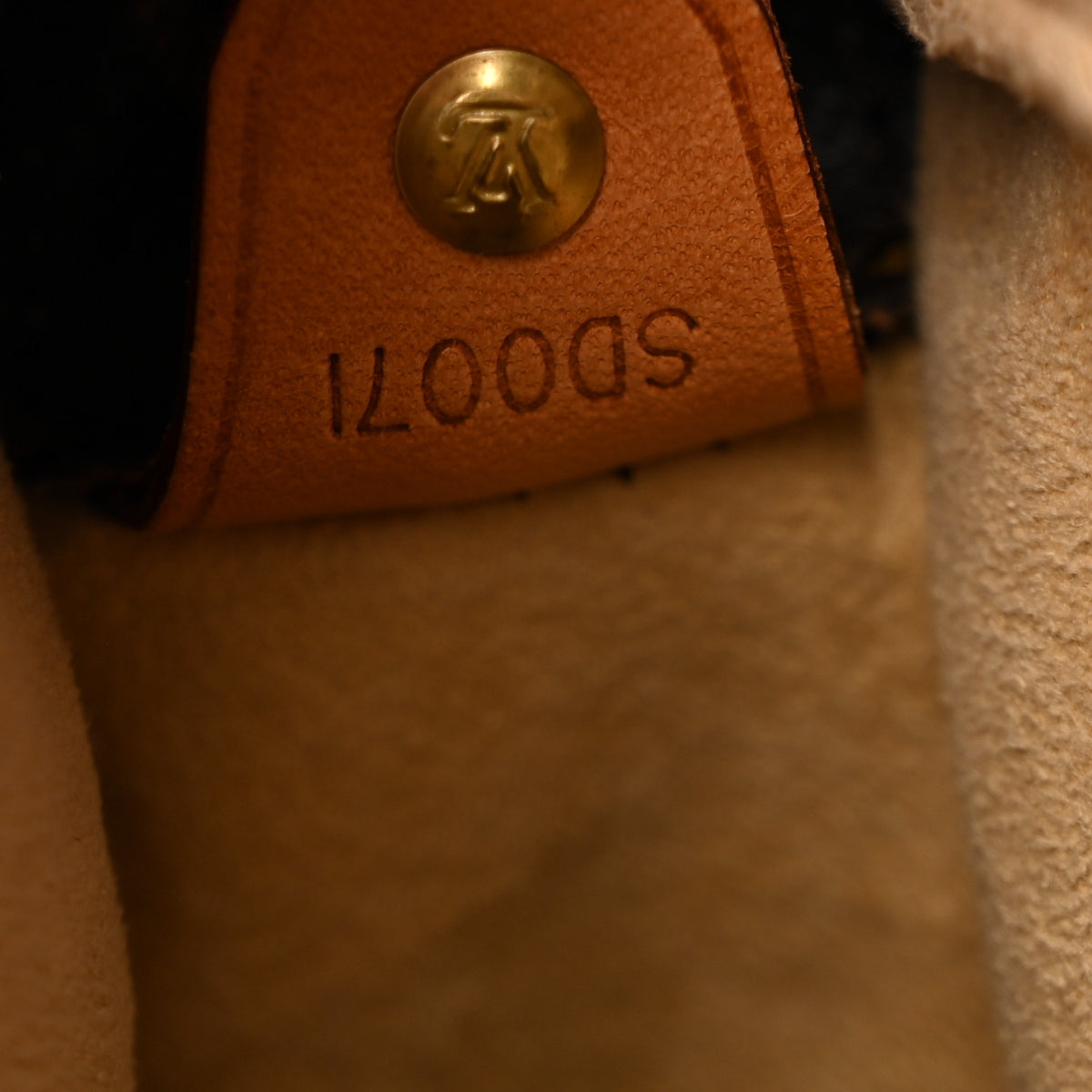 Louis Vuitton Monogram Looping GM 7 of 12