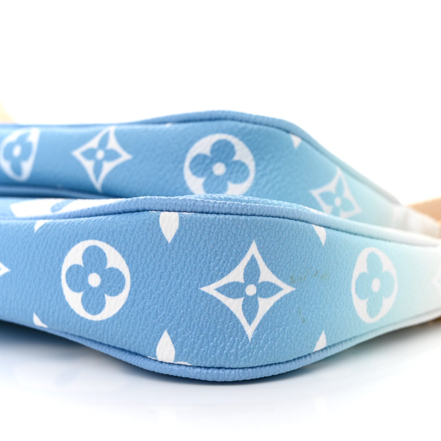 LOUIS VUITTON Monogram Giant By The Pool Multi Pochette Accessories Blue