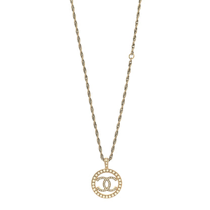 Chanel Pearl CC Round Pendant Necklace Gold 1 of 5