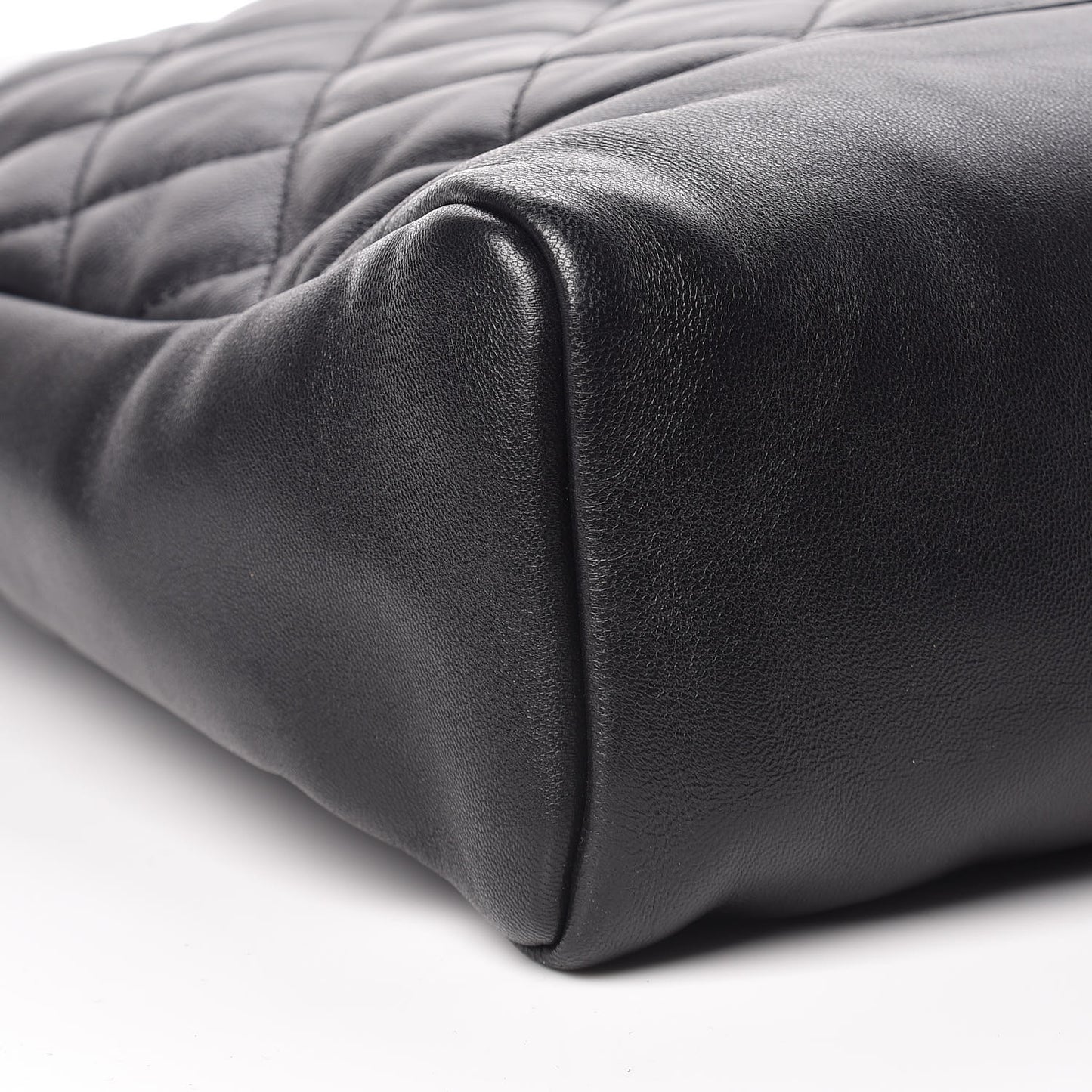 Lambskin Quilted Large 31 Shopping Bag Black
