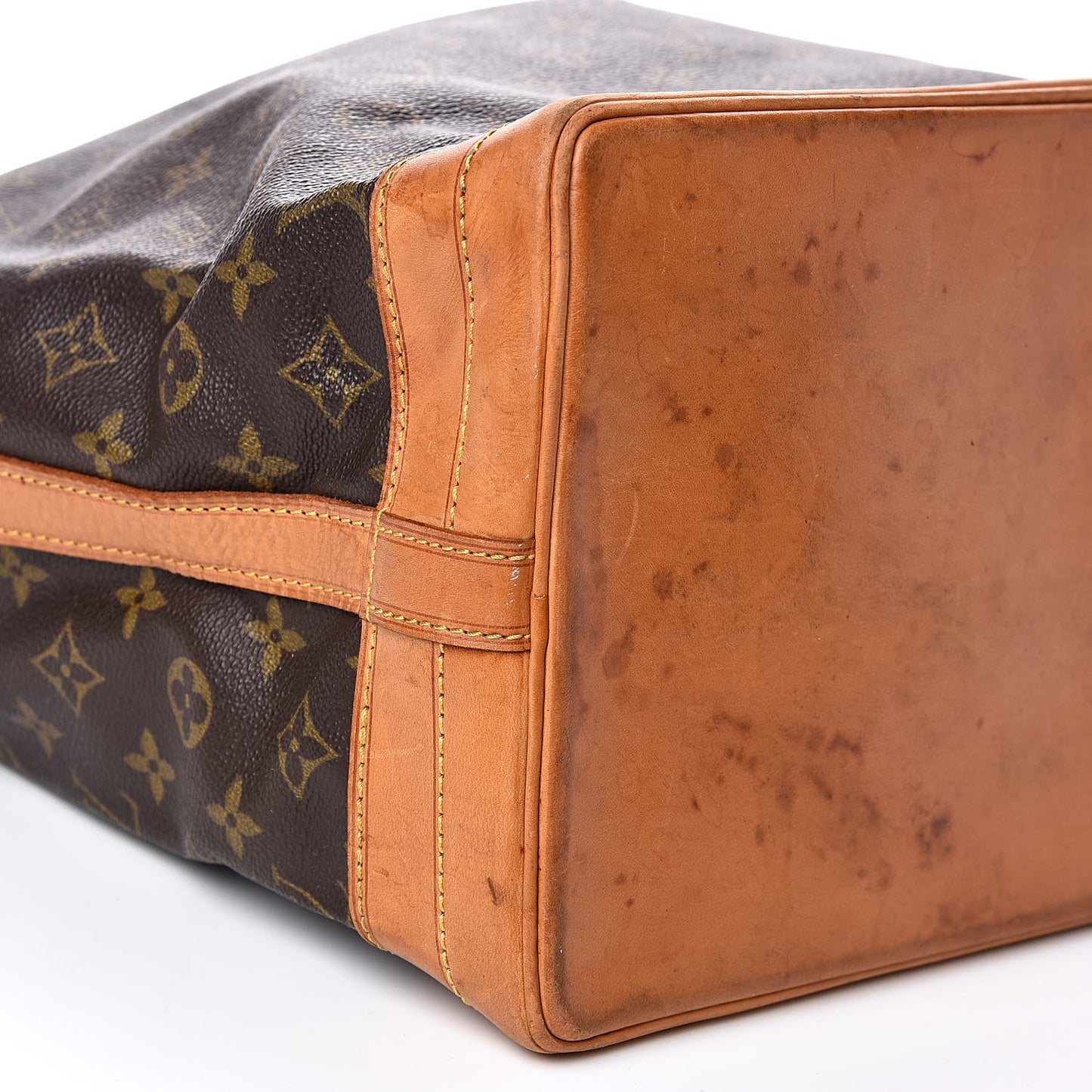 Monogram Noe