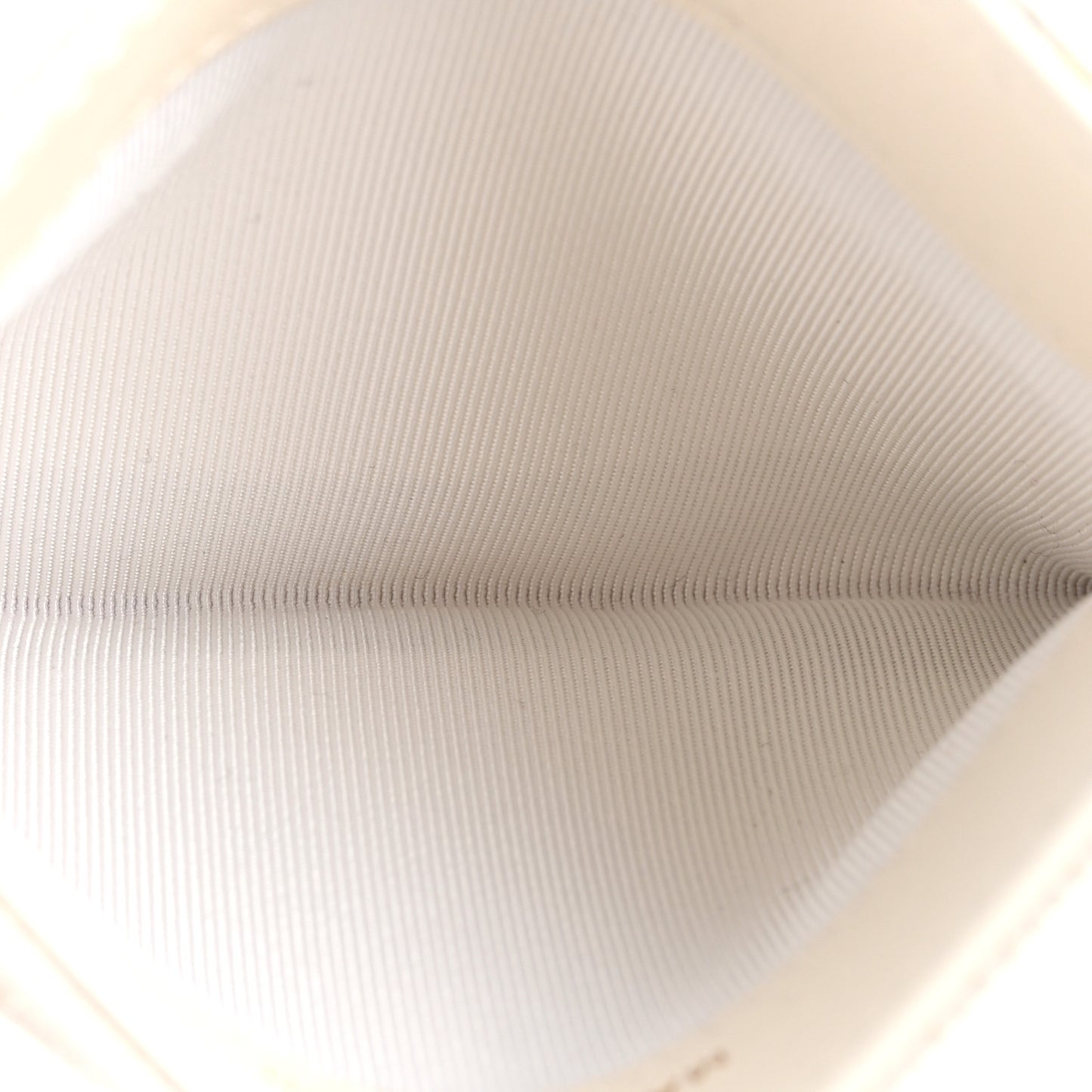 Caviar Quilted Card Holder White
