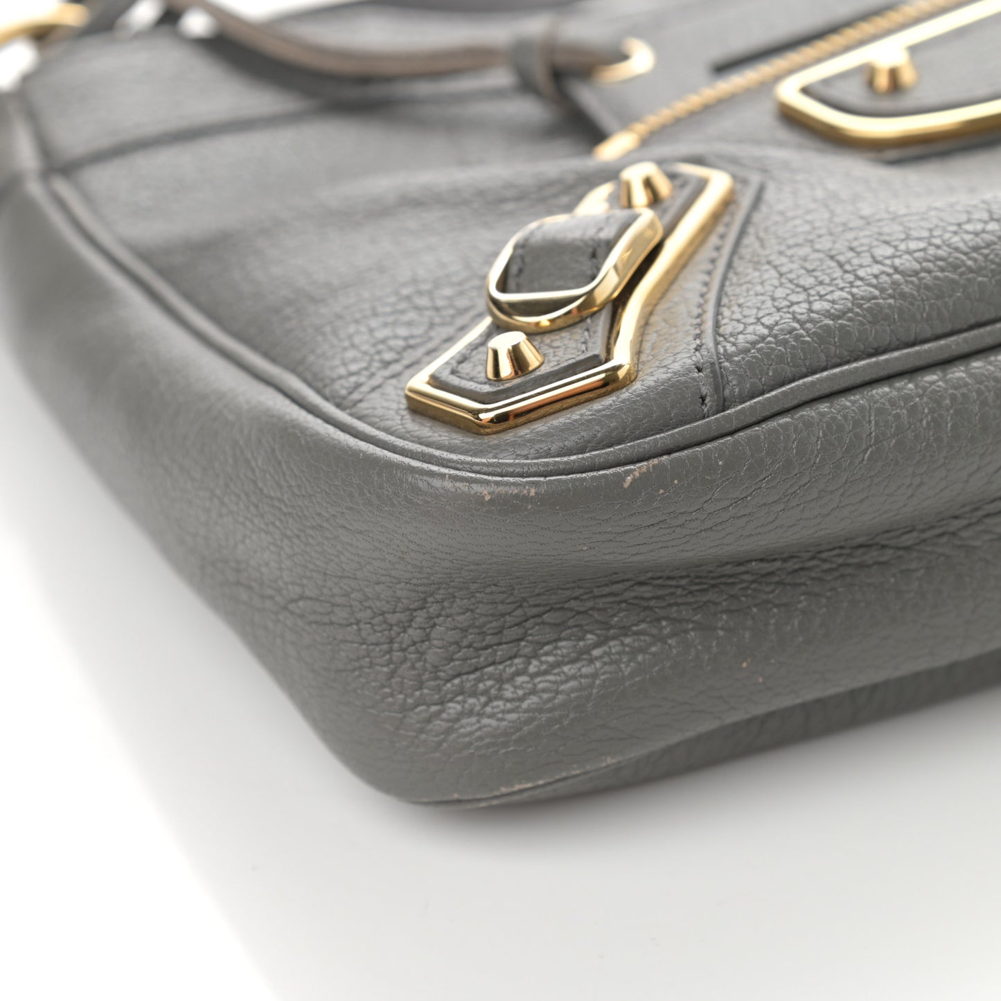 Chevre Gold Metallic Edge Hardware Hip Gris Acier