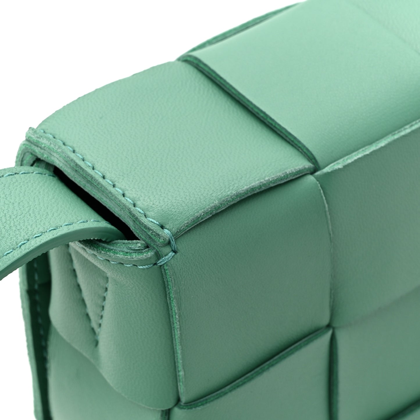 Lambskin Maxi Intrecciato Small Cassette Crossbody Bag Mermaid