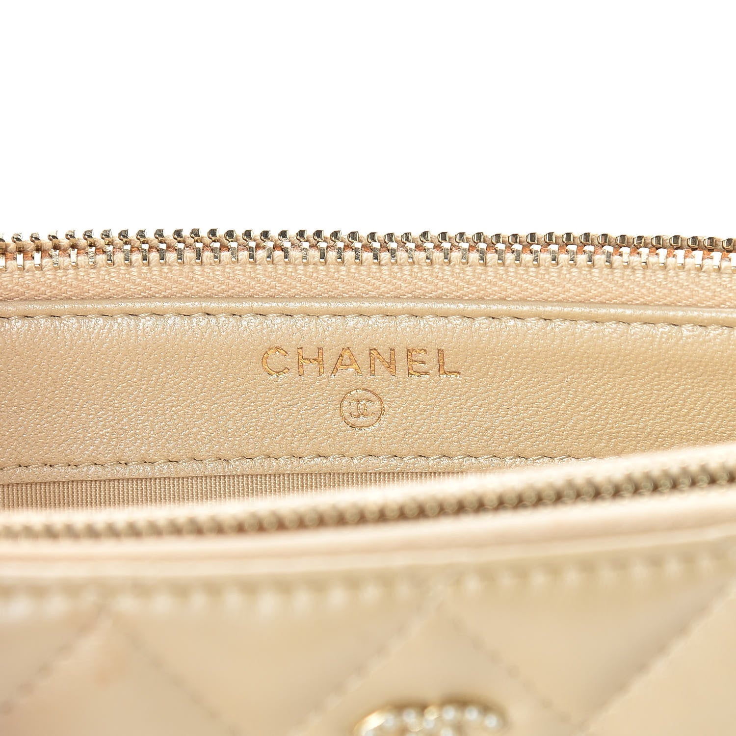 Chanel Iridescent Lambskin Quilted Pearl Clutch With Chain Beige 8 of 14
