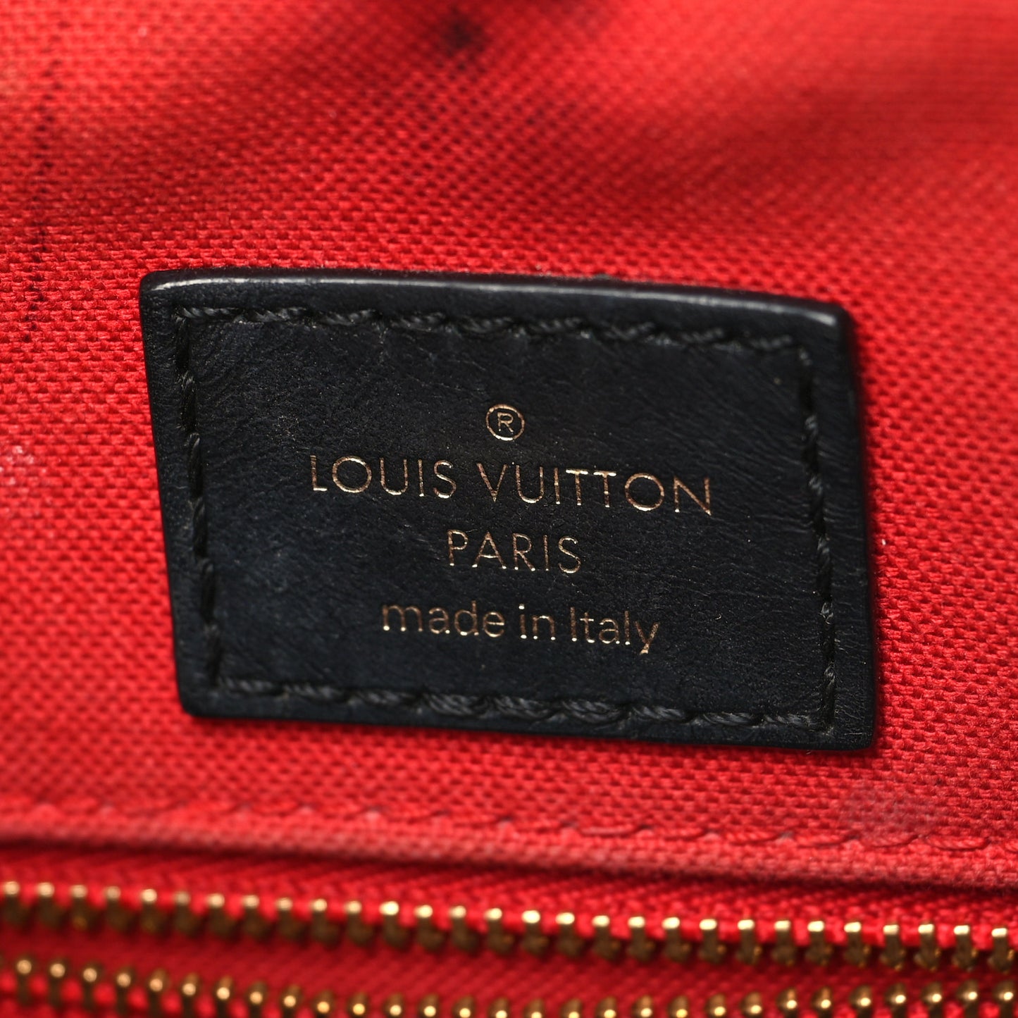 Reverse Monogram Giant Onthego MM