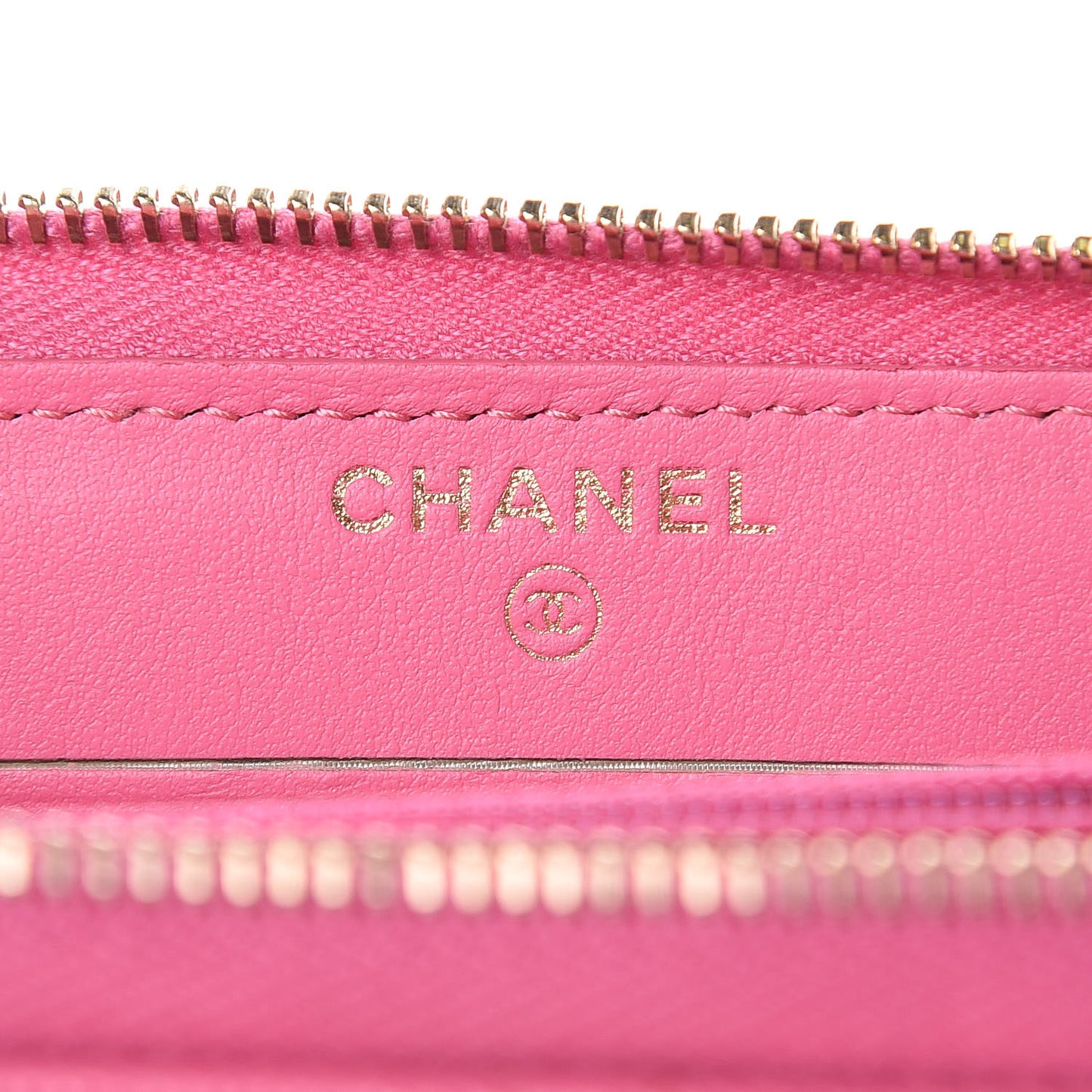 Caviar Quilted Small Zip Around Wallet Pink