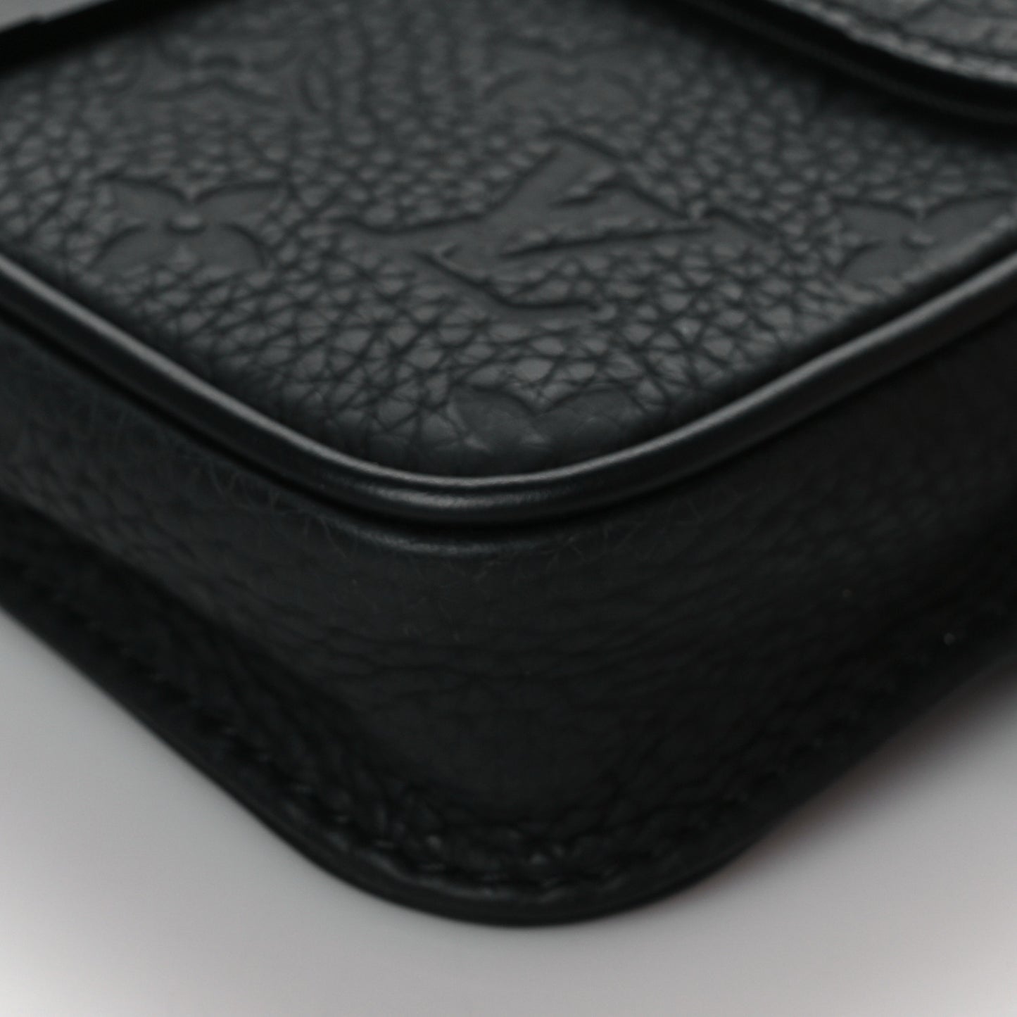 Taurillon Monogram S Lock Sling Bag Black