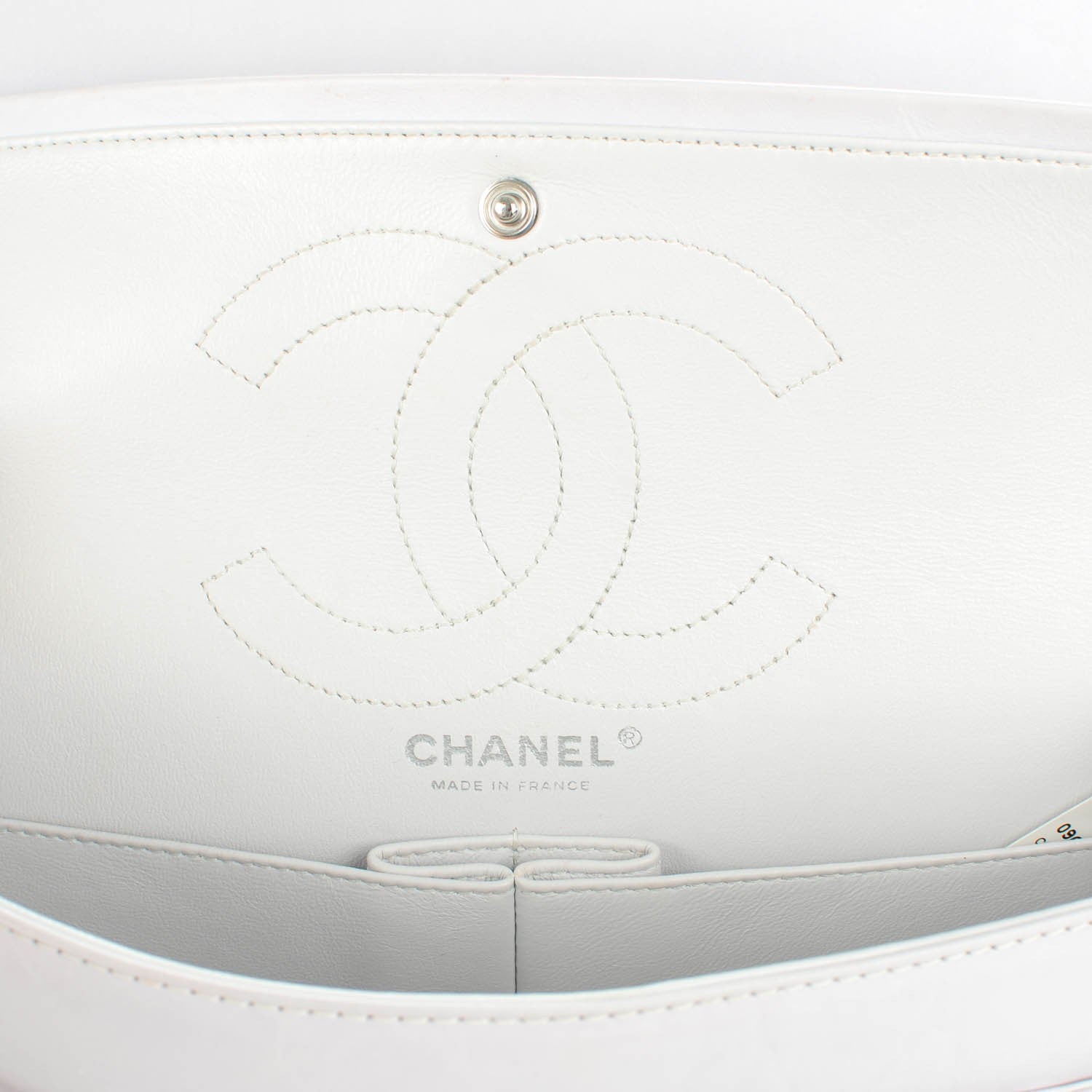 Chanel Aged Calfskin 2.55 Reissue 226 Flap White 6 of 8