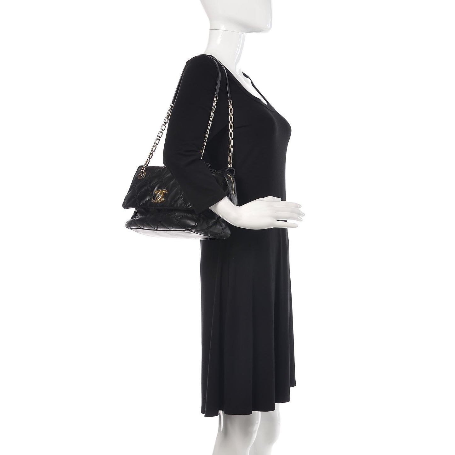 Calfskin Quilted Retro Chain Camera Case Black