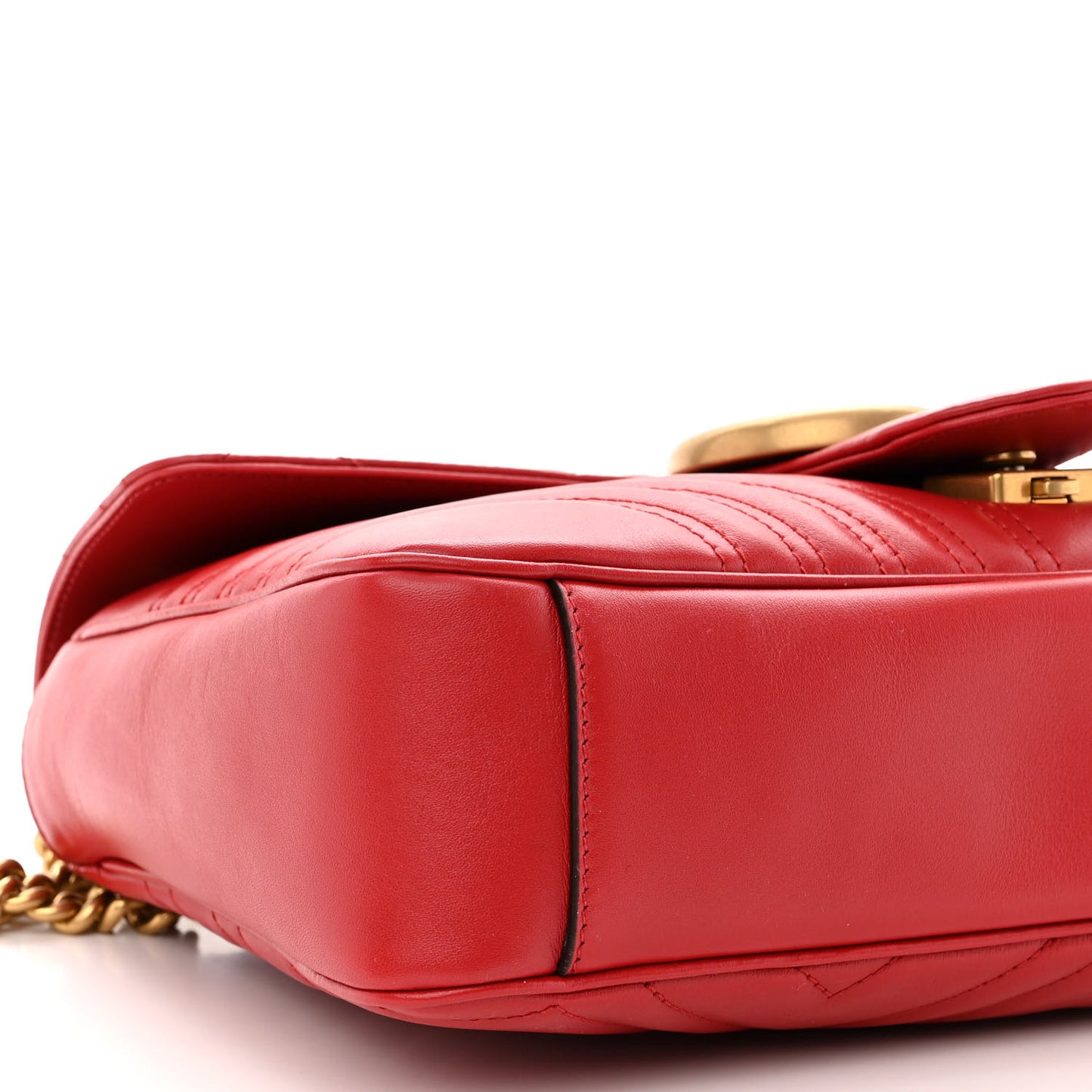 Calfskin Matelasse Medium GG Marmont Shoulder Bag Hibiscus Red
