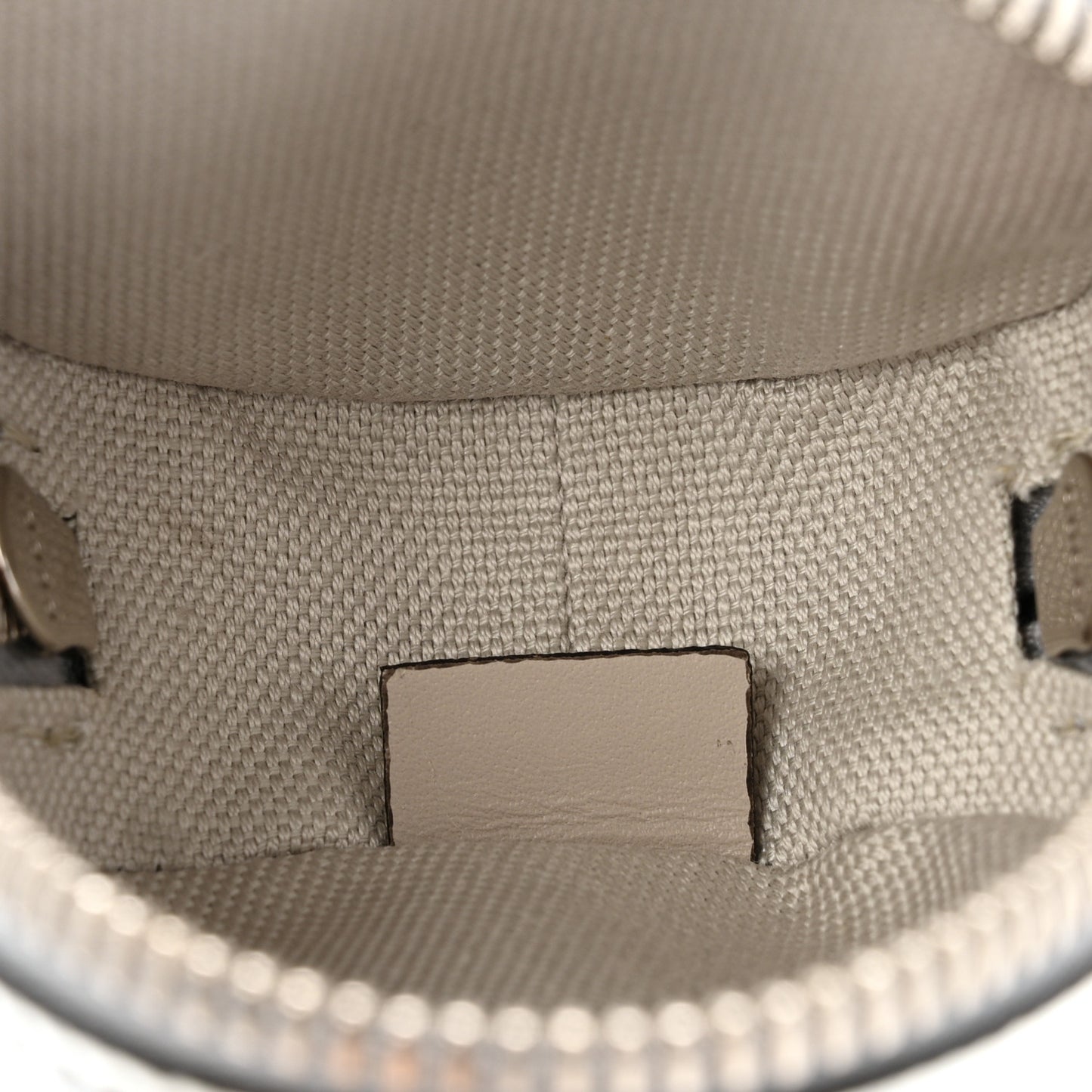 Guccissima Mirror Effect GG Round Coin Purse Silver