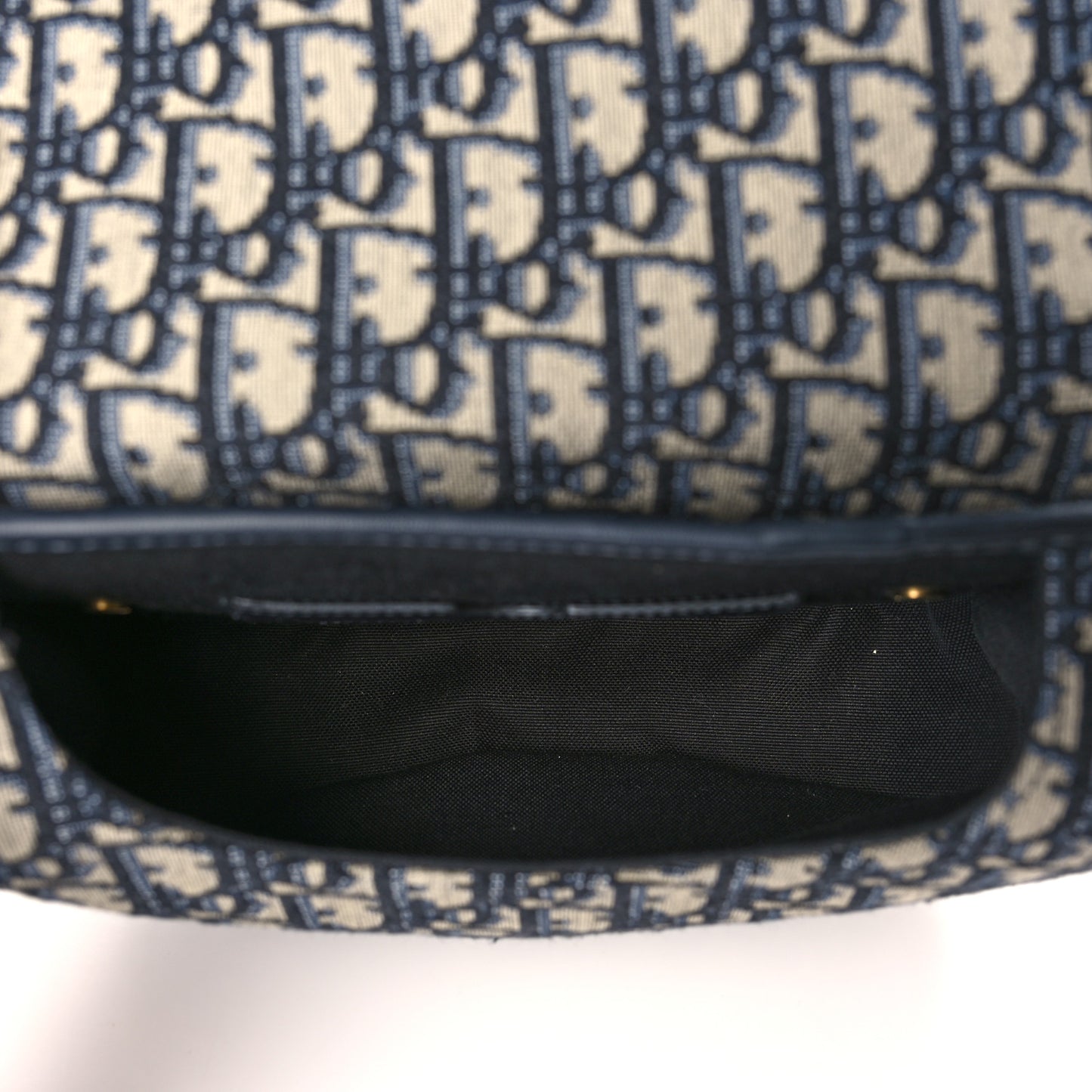 Oblique Medium Bobby Flap Blue