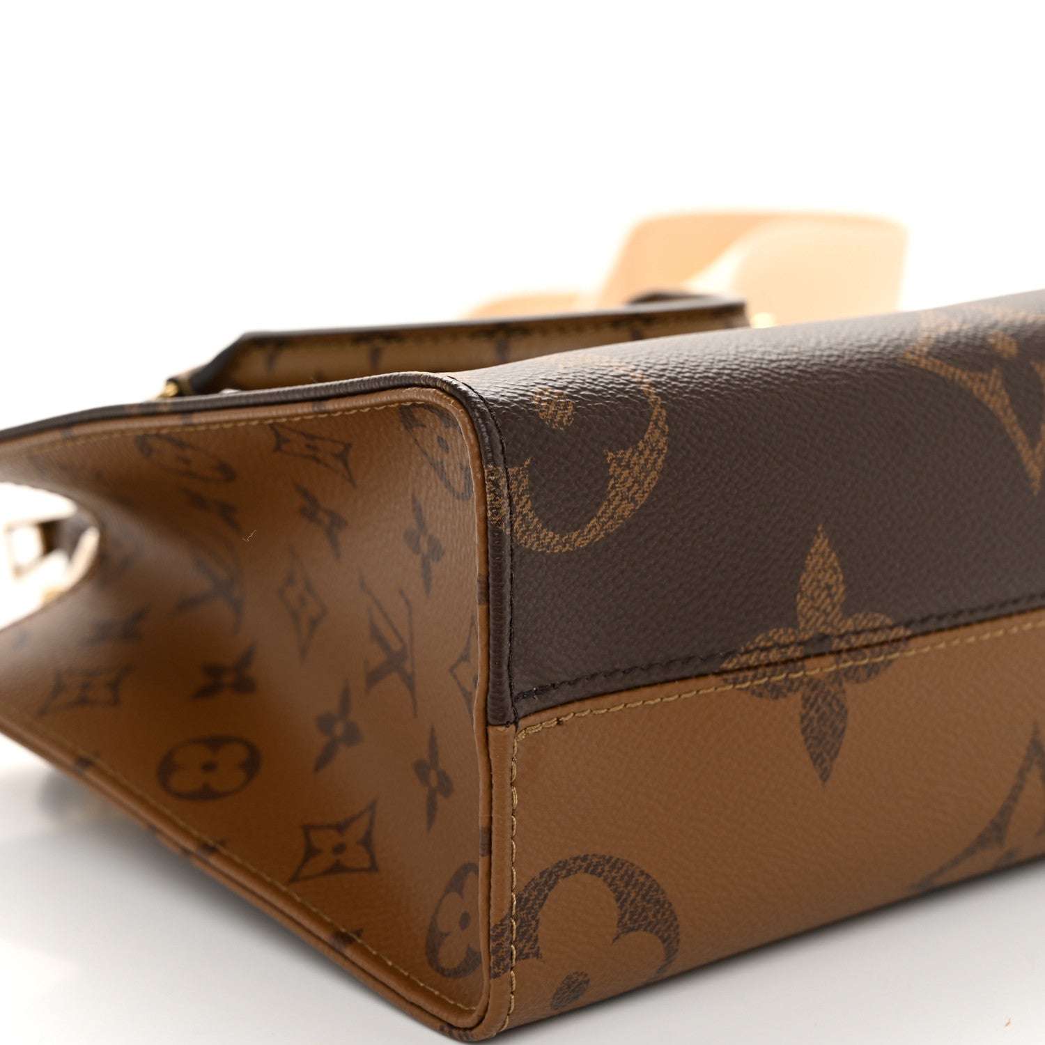 Louis Vuitton Reverse Monogram Giant Onthego PM 8 of 11