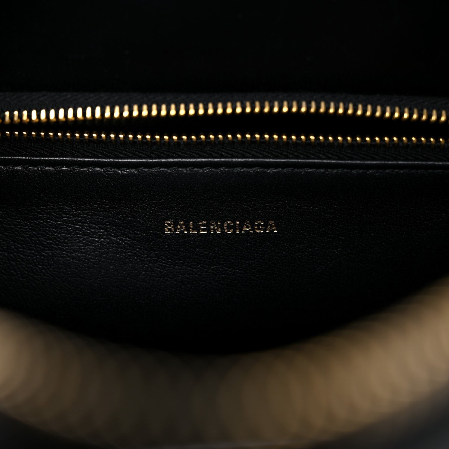 Balenciaga Grained Calfskin Medium Ville Bowling Bag Black 6 of 18