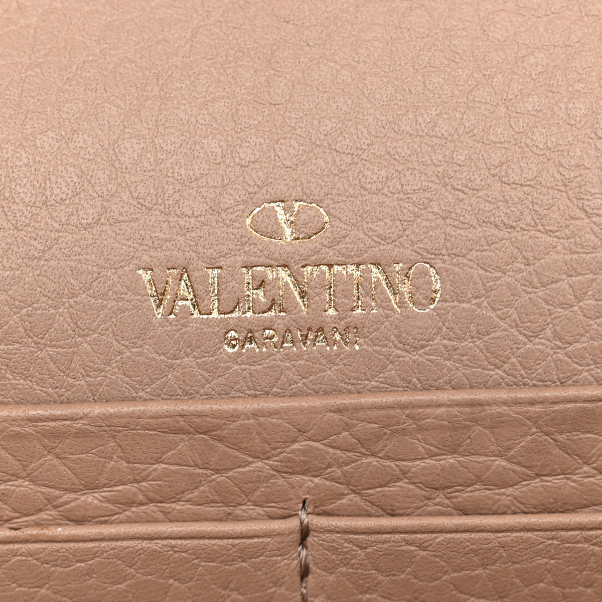 Valentino Garavani Pebbled Calfskin Rockstud Envelope Wallet on Chain Poudre 6 of 12
