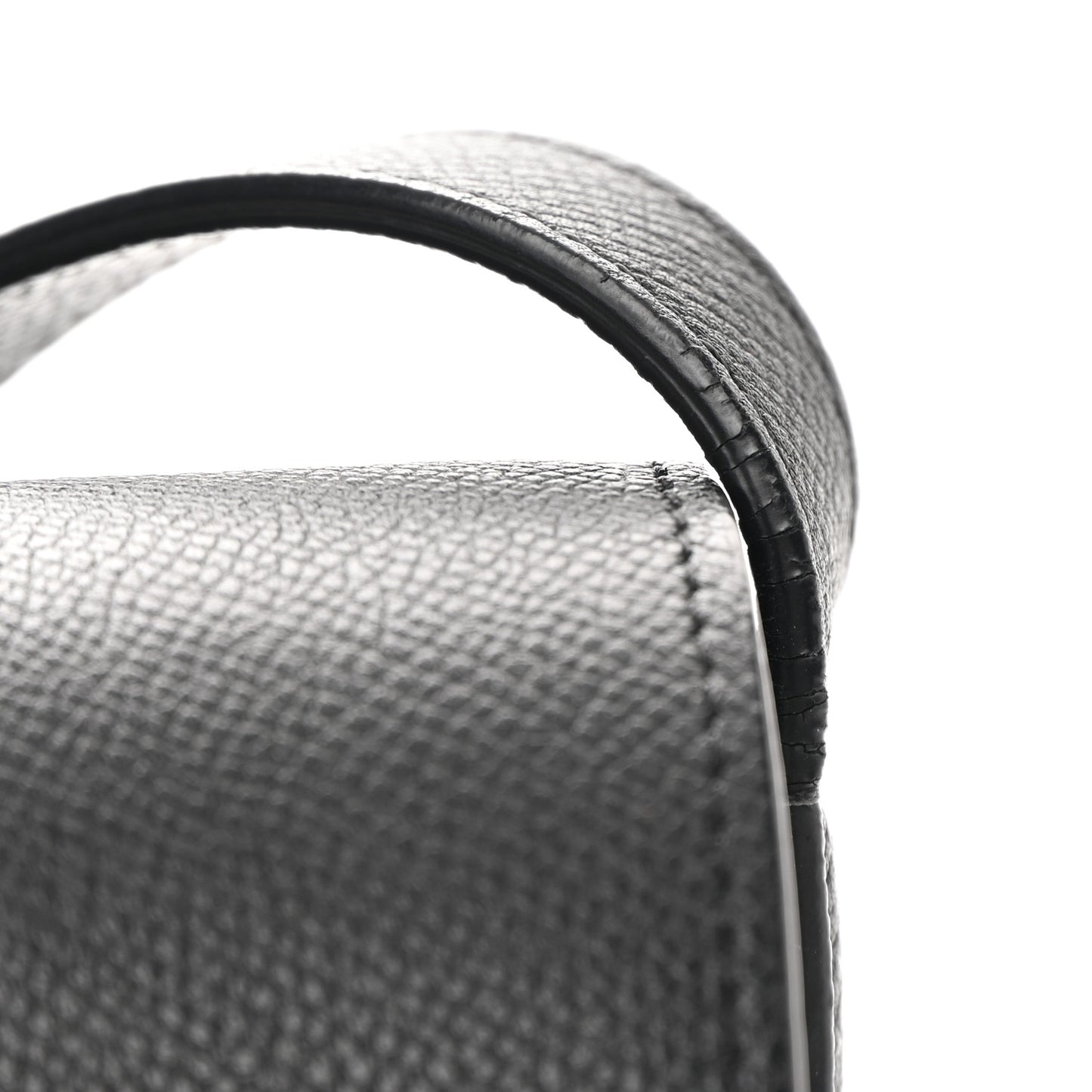 Grained Calfskin Medium Trotteur Black
