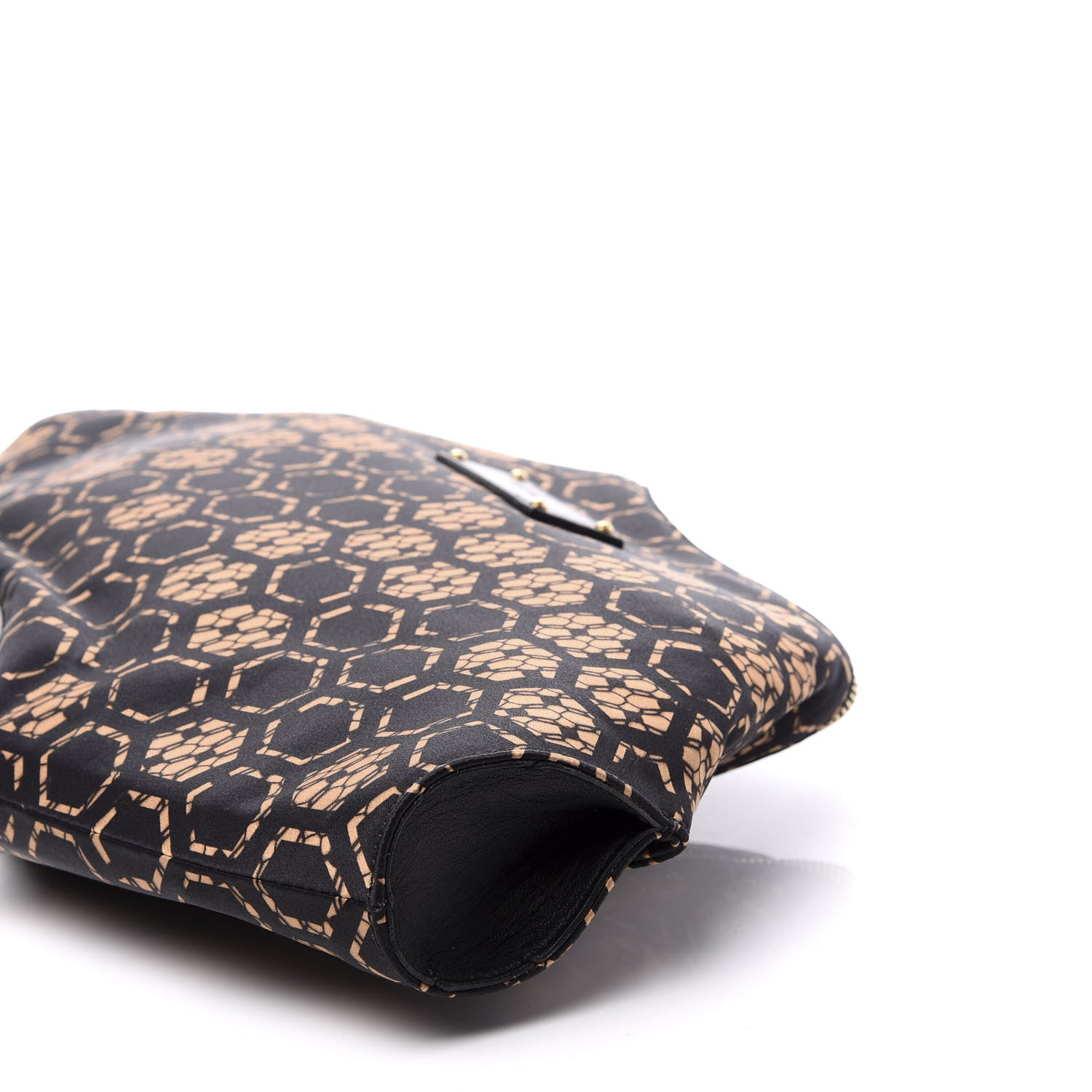 Alexander McQueen Silk Honeycomb Printed De Manta Clutch Flesh Black 6 of 9
