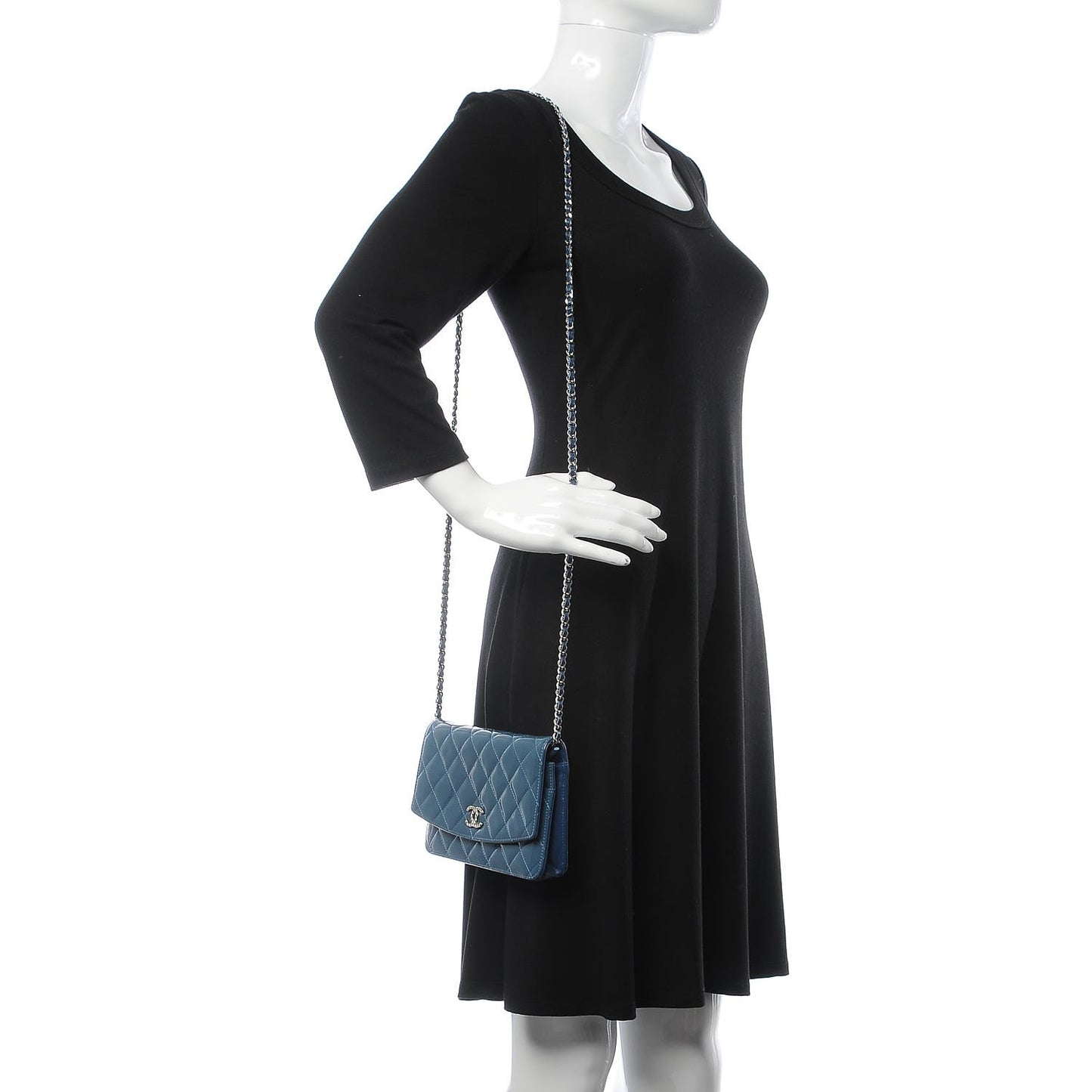 Patent Quilted Brilliant Wallet On Chain WOC Blue