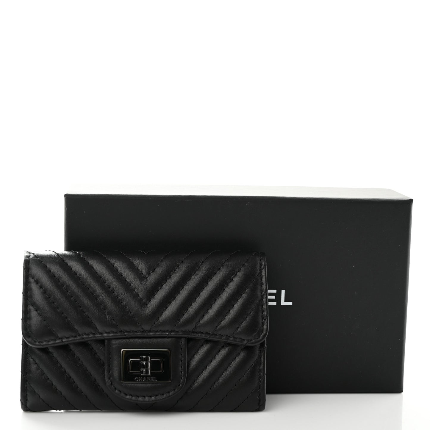 Aged Calfskin Chevron Quilted Reissue Flap Card Holder So Black