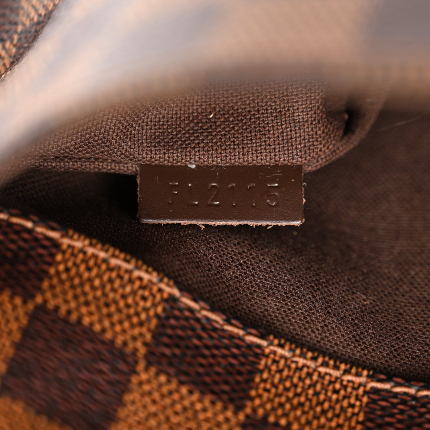 Louis Vuitton Damier Ebene District PM 7 of 12