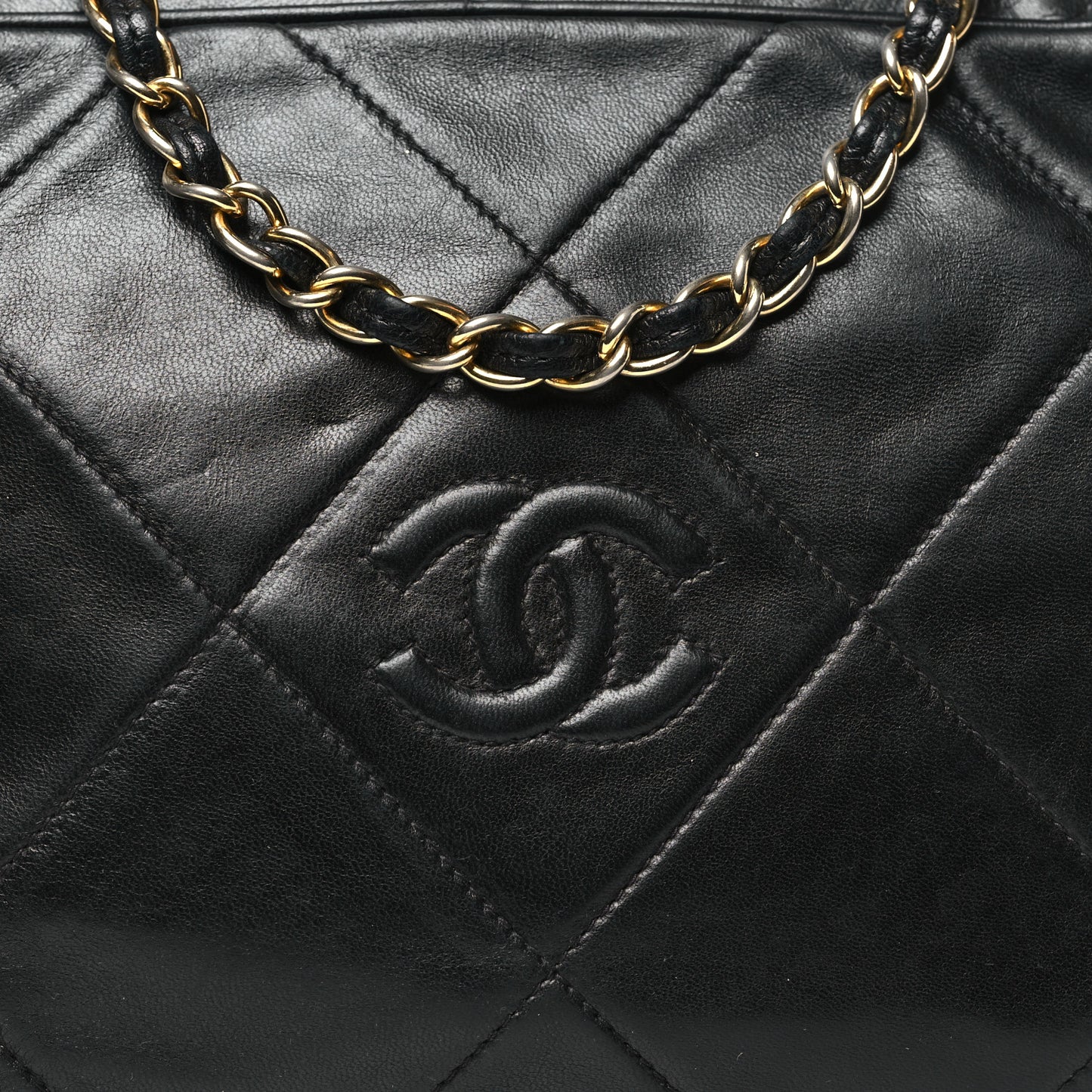 Lambskin Quilted CC Tassel Camera Case Black