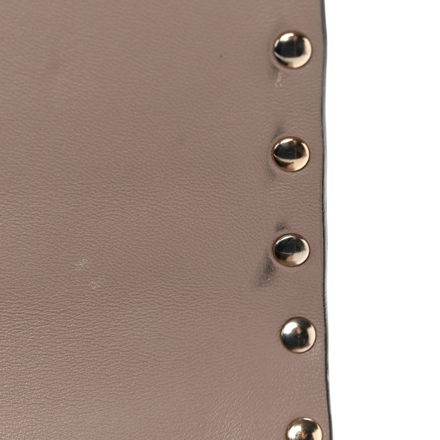 Patent Medium Rockstud Spike Shoulder Bag Poudre