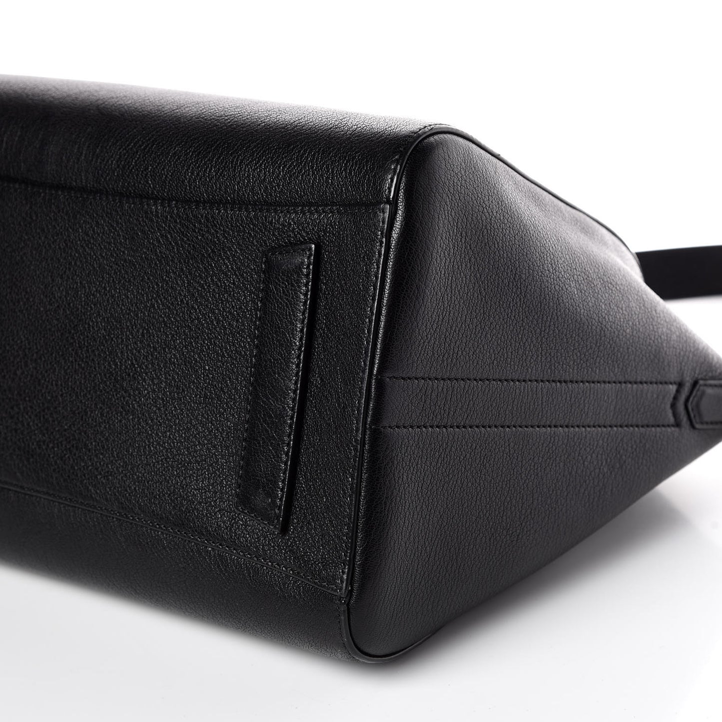 Sugar Goatskin Medium Antigona Black