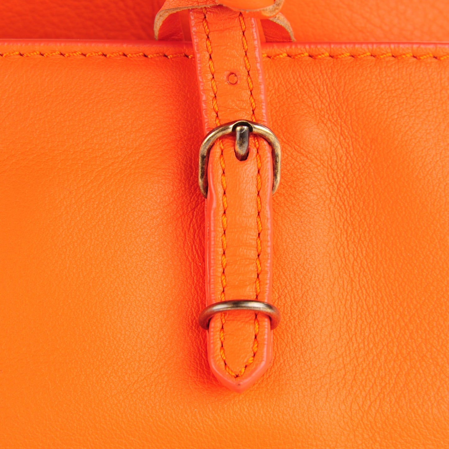 Veau Papier A4 Tote Tangerine