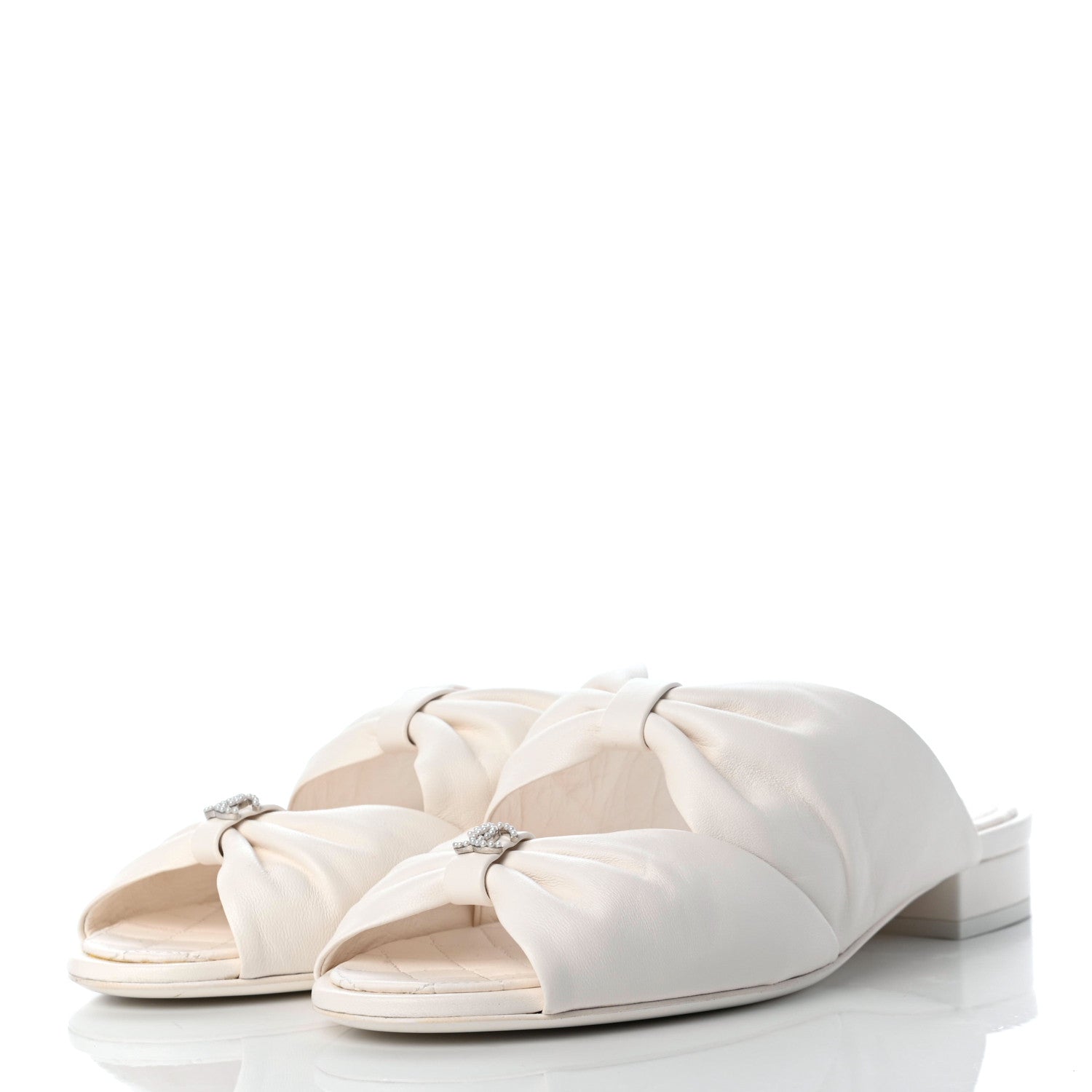 Chanel Lambskin Pearl Bow CC Flat Sandals 38 White 3 of 10