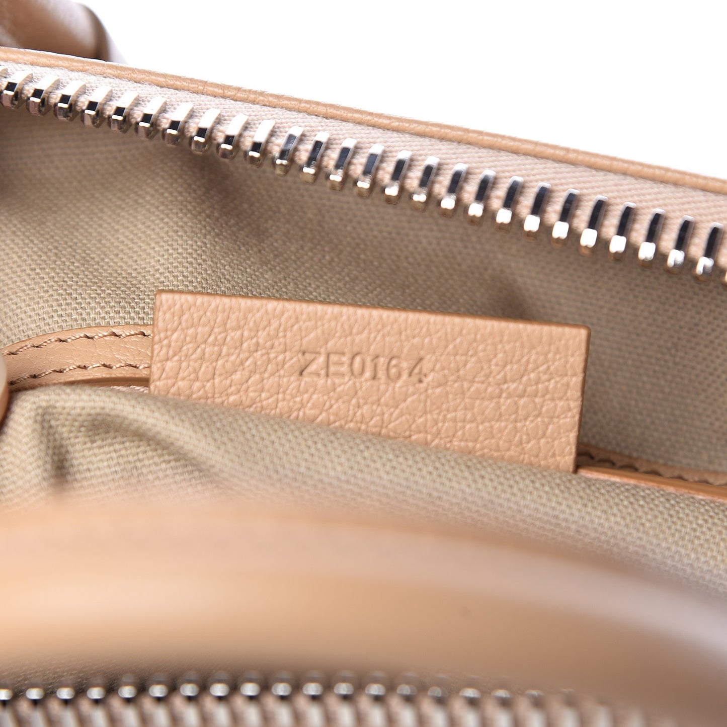 Sugar Goatskin Small Antigona Nude