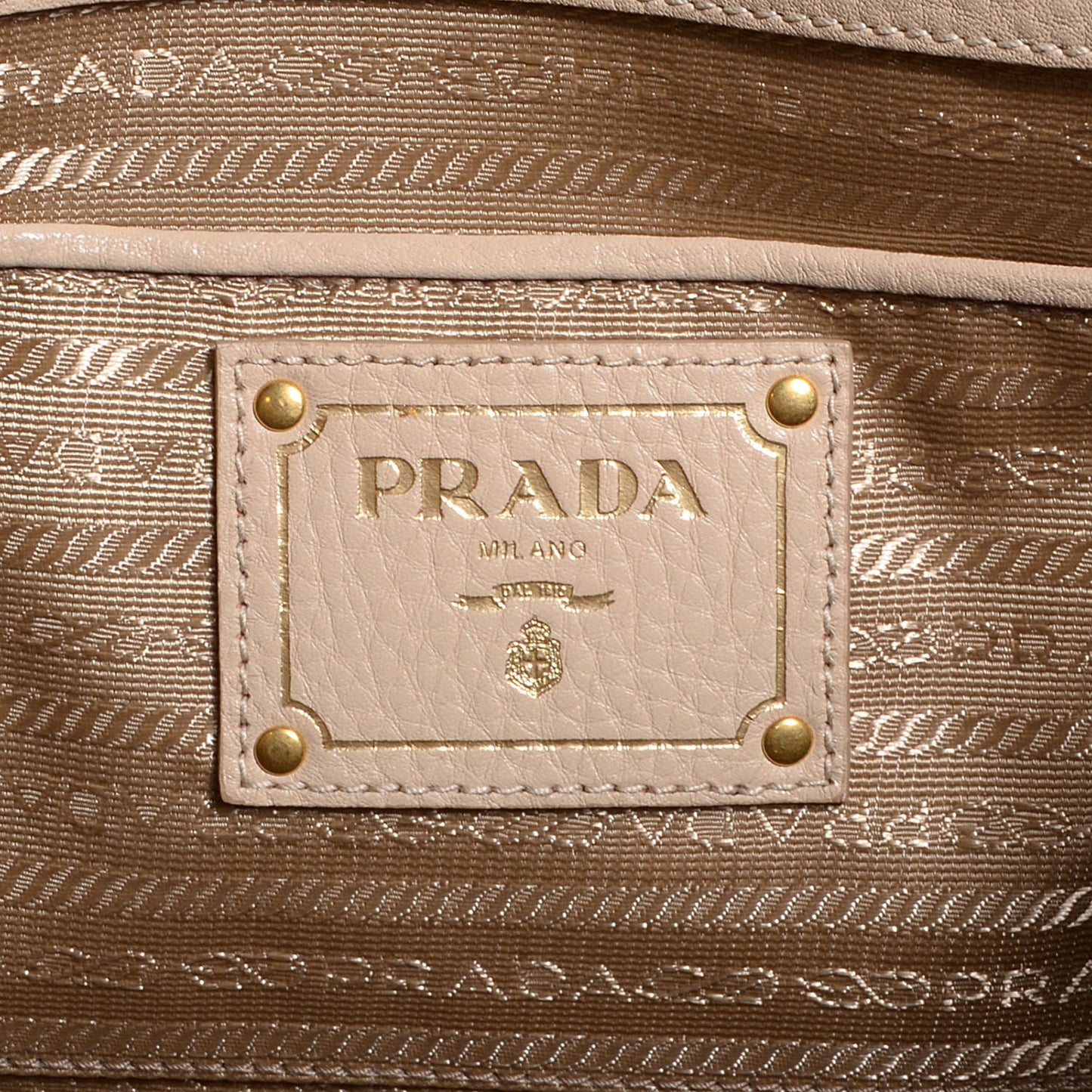 Vitello Daino Shopping Tote Sabbia