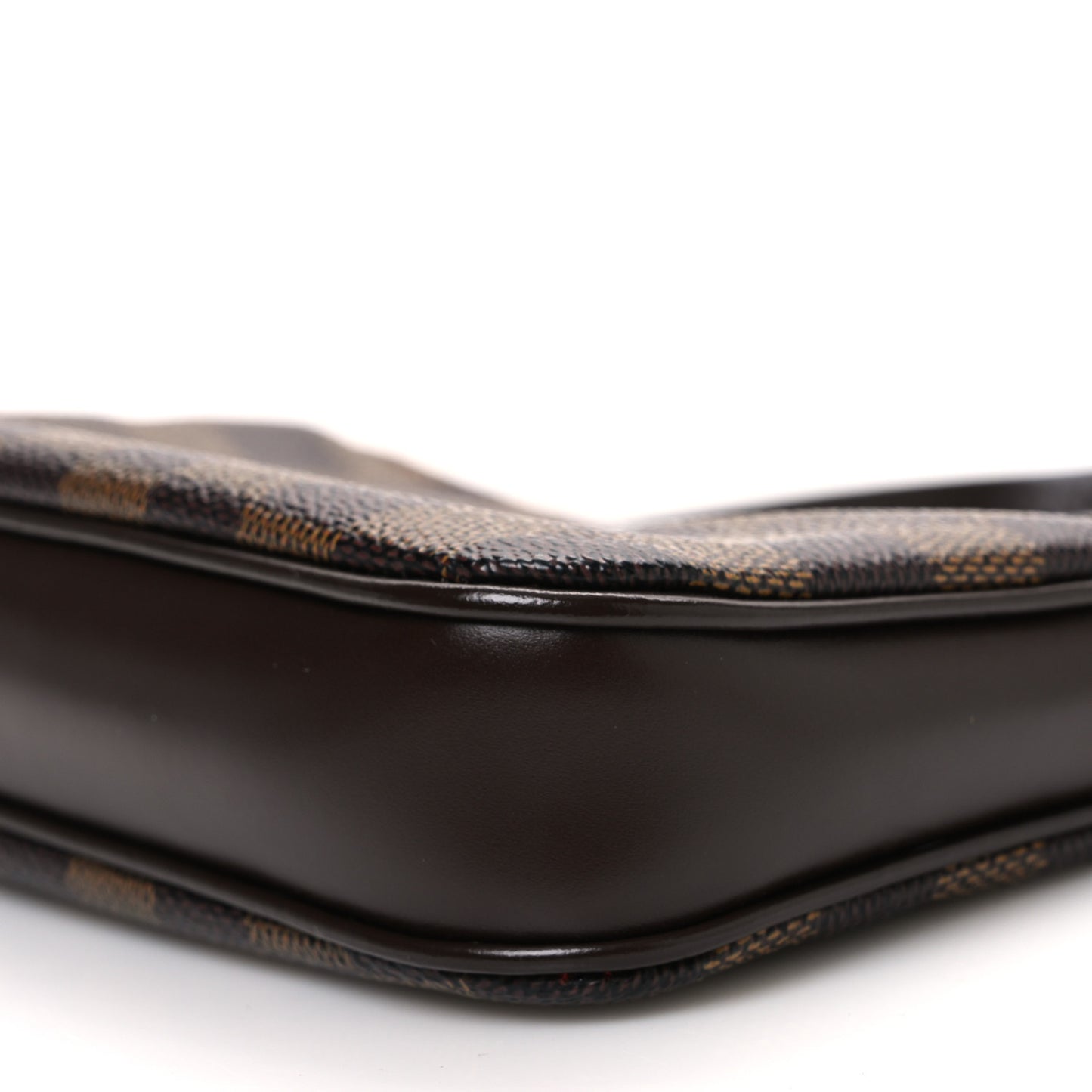 Damier Ebene Navona Pochette Accessories