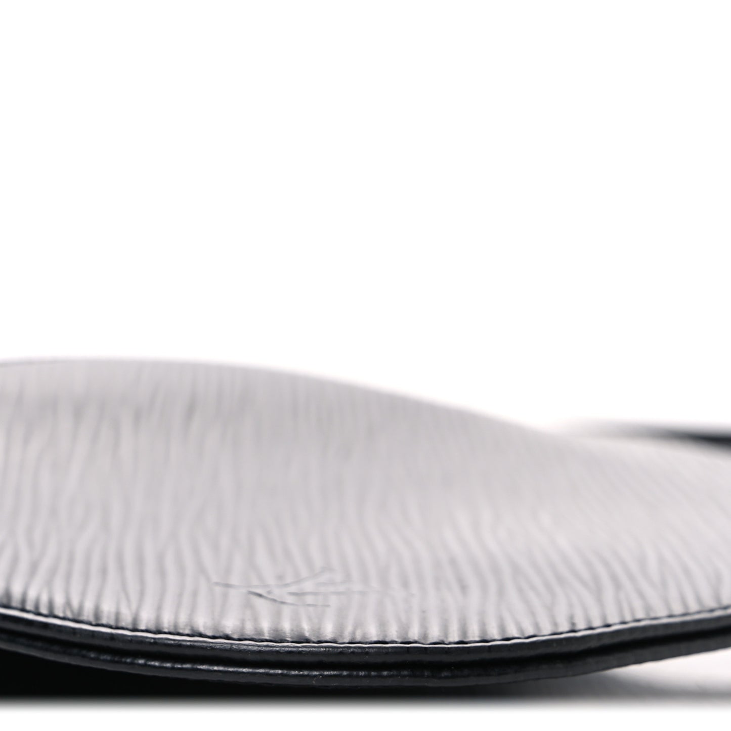 Epi Demi Lune Pochette Black