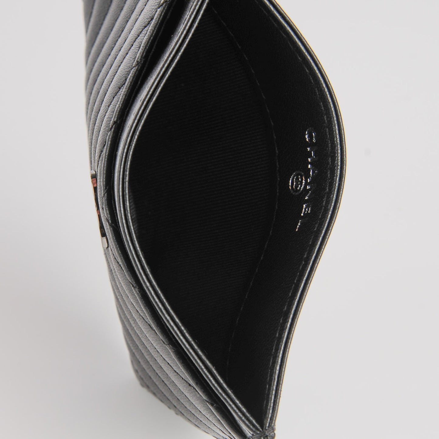 Lambskin Chevron Card Holder Black