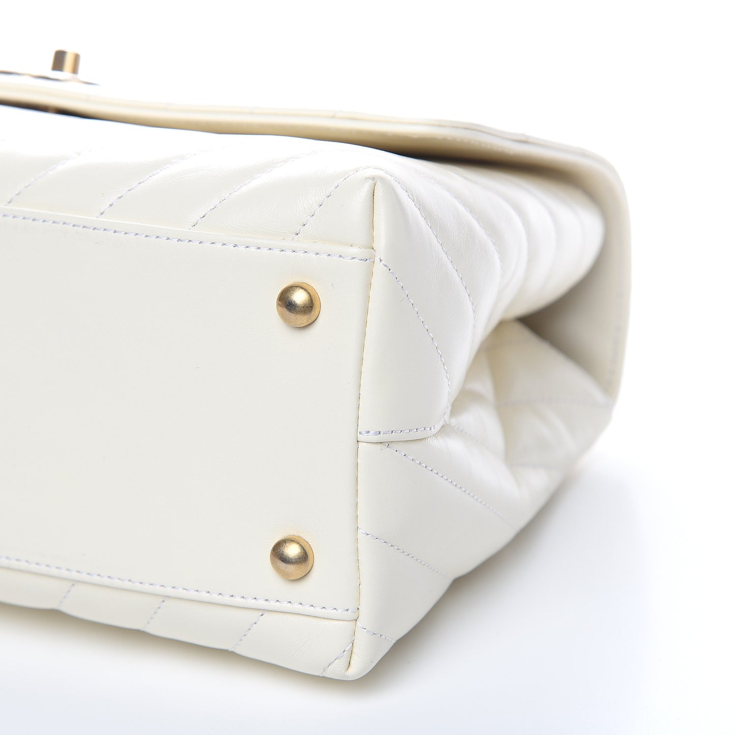 Calfskin Lizard Chevron Quilted Small Coco Handle Flap Ivory