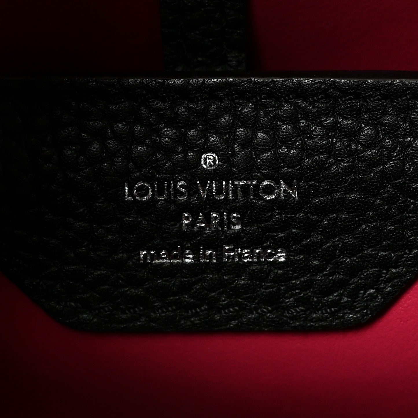 Taurillon Capucines PM Black