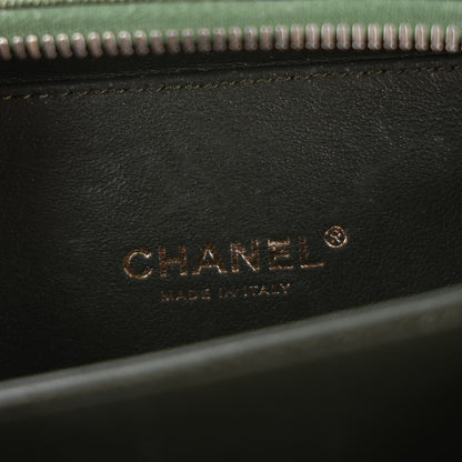 Chanel Iridescent Caviar Quilted Small CC Filigree Vanity Case Green 6 of 10