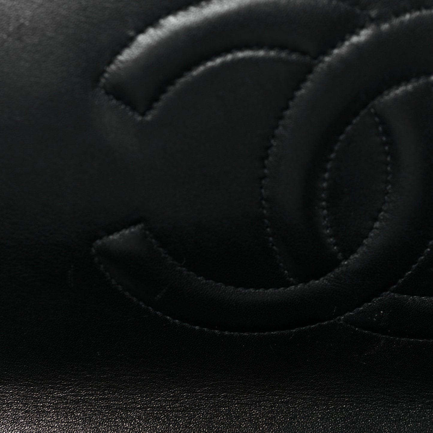 Lambskin Quilted XL Jumbo Single Flap Black