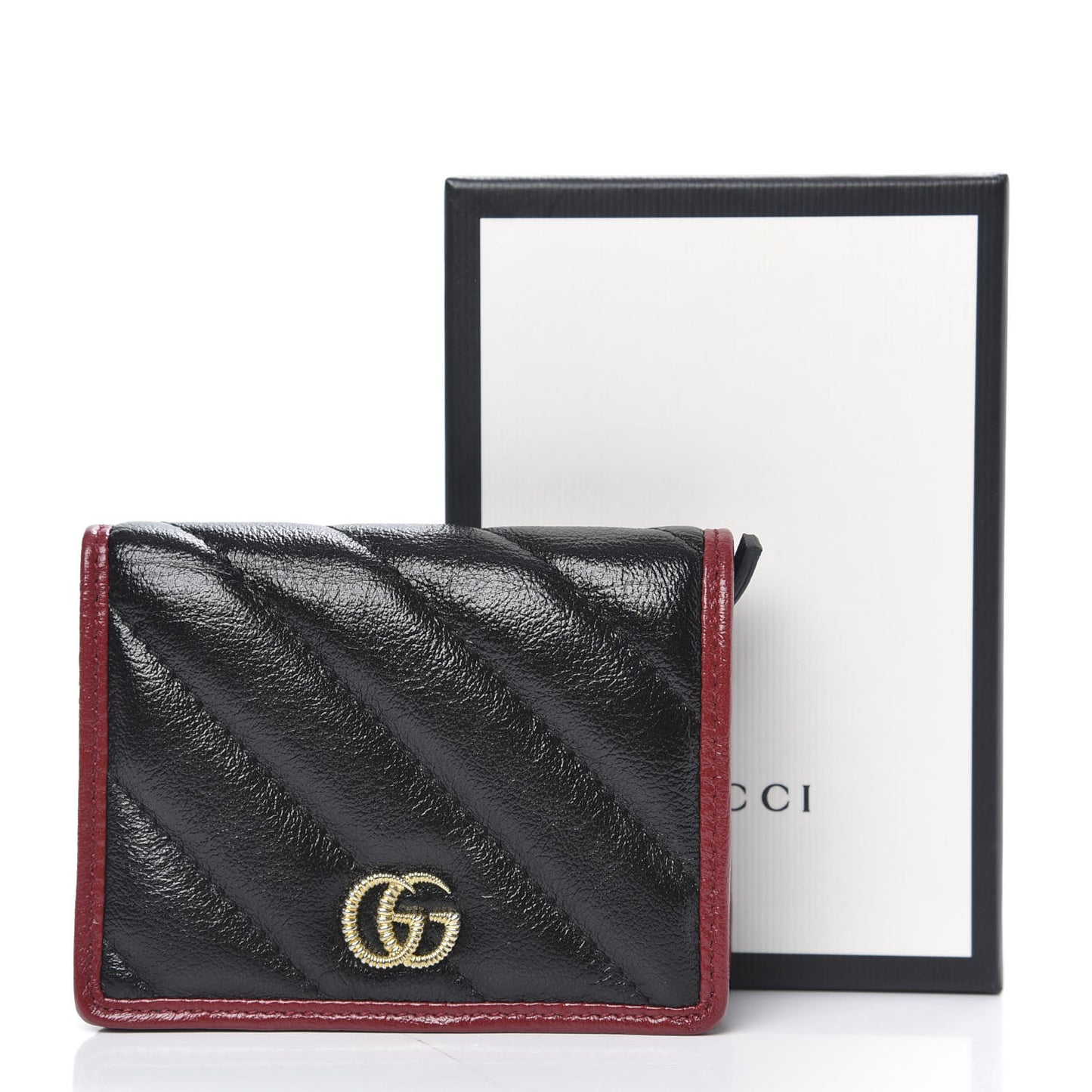 Vintage Effect Calfskin Matelasse Diagonal Torchon GG Marmont Card Case Wallet Black Romantic Cherry