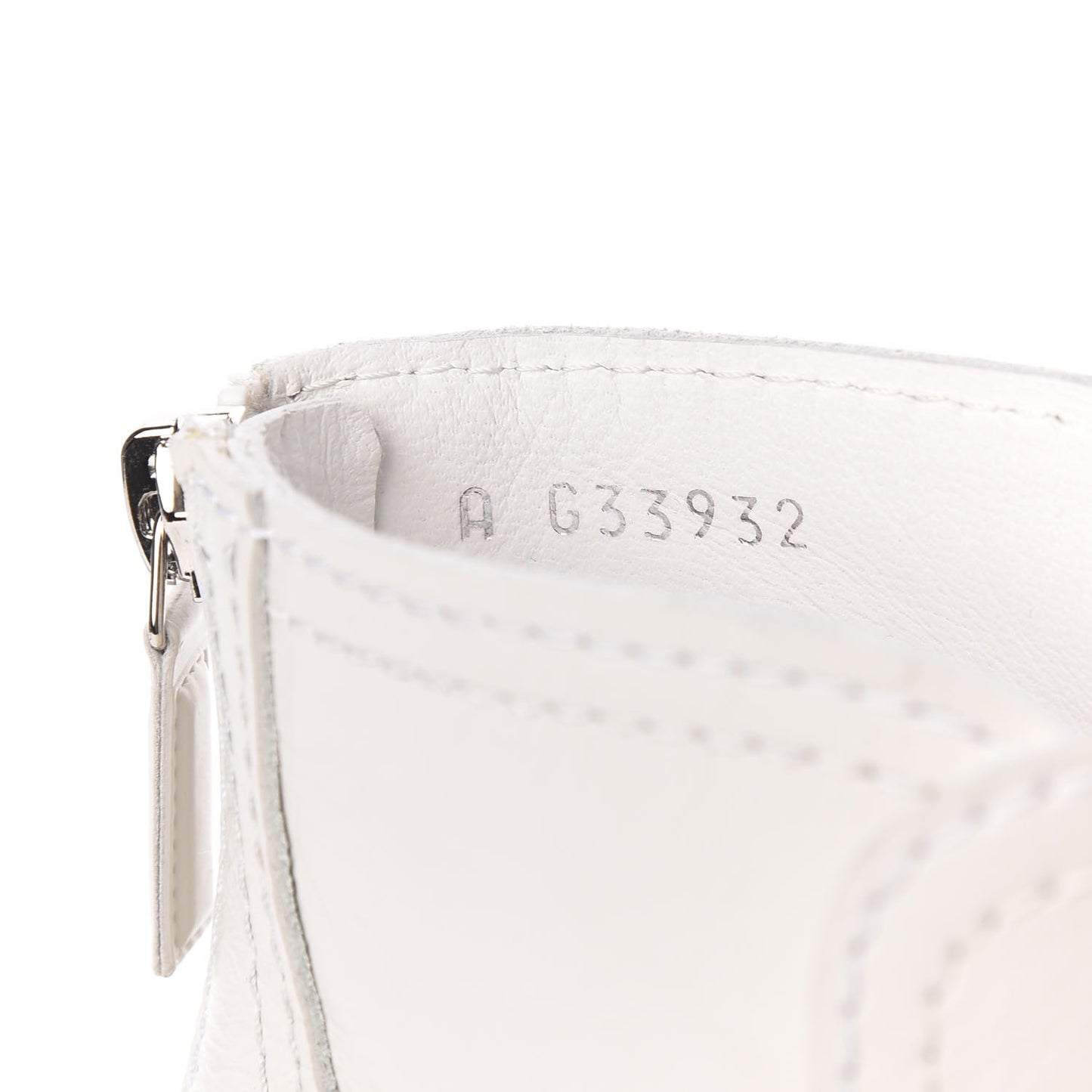 Crackled Calfskin Pearl Chain CC Short Boots 38.5 White
