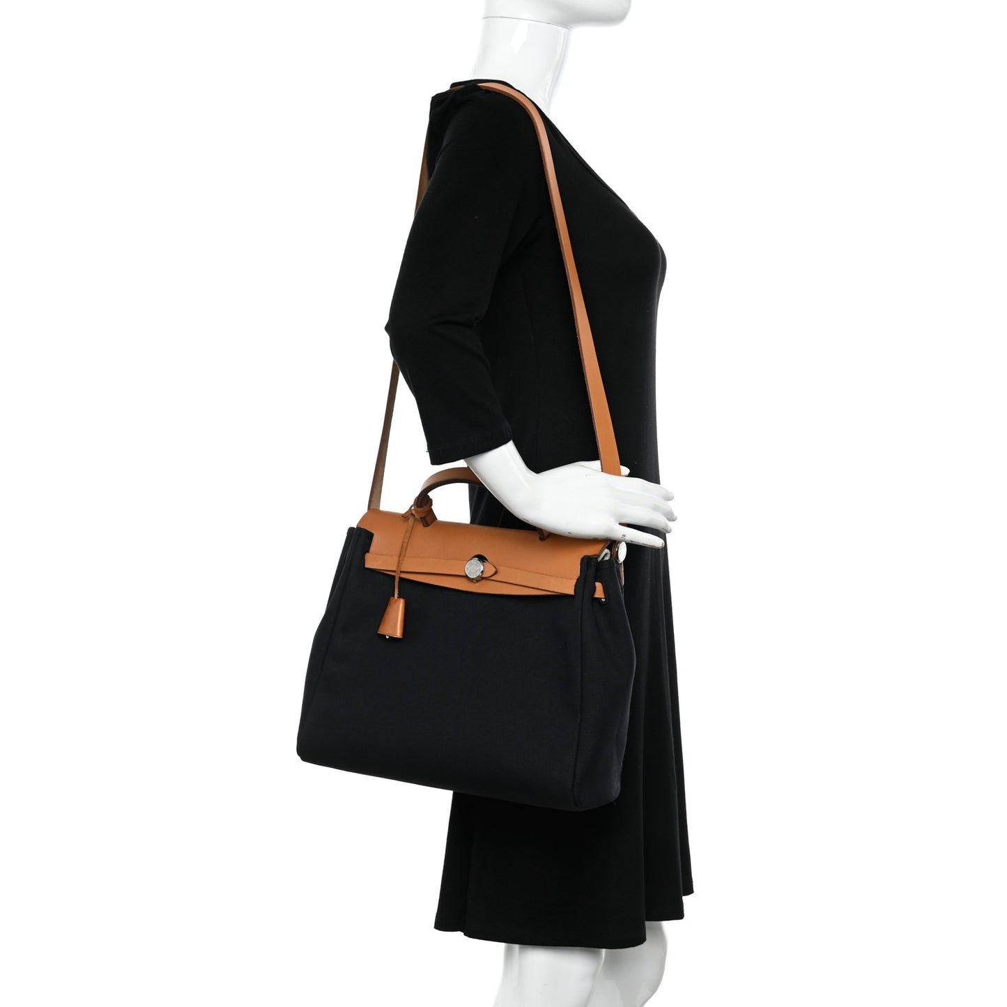 Toile Vache Calfskin Herbag 30 PM Black Natural