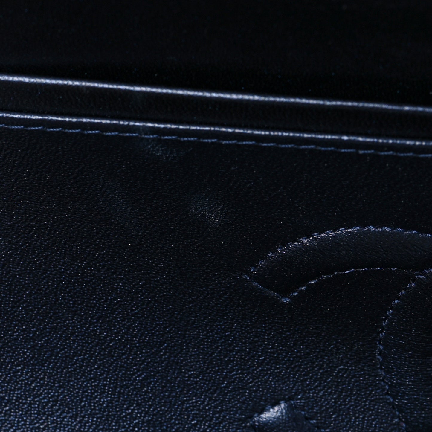 Iridescent Calfskin Quilted Medium Double Flap Navy