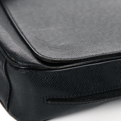 Louis Vuitton Taiga Milo Messenger Boreal 18 of 25