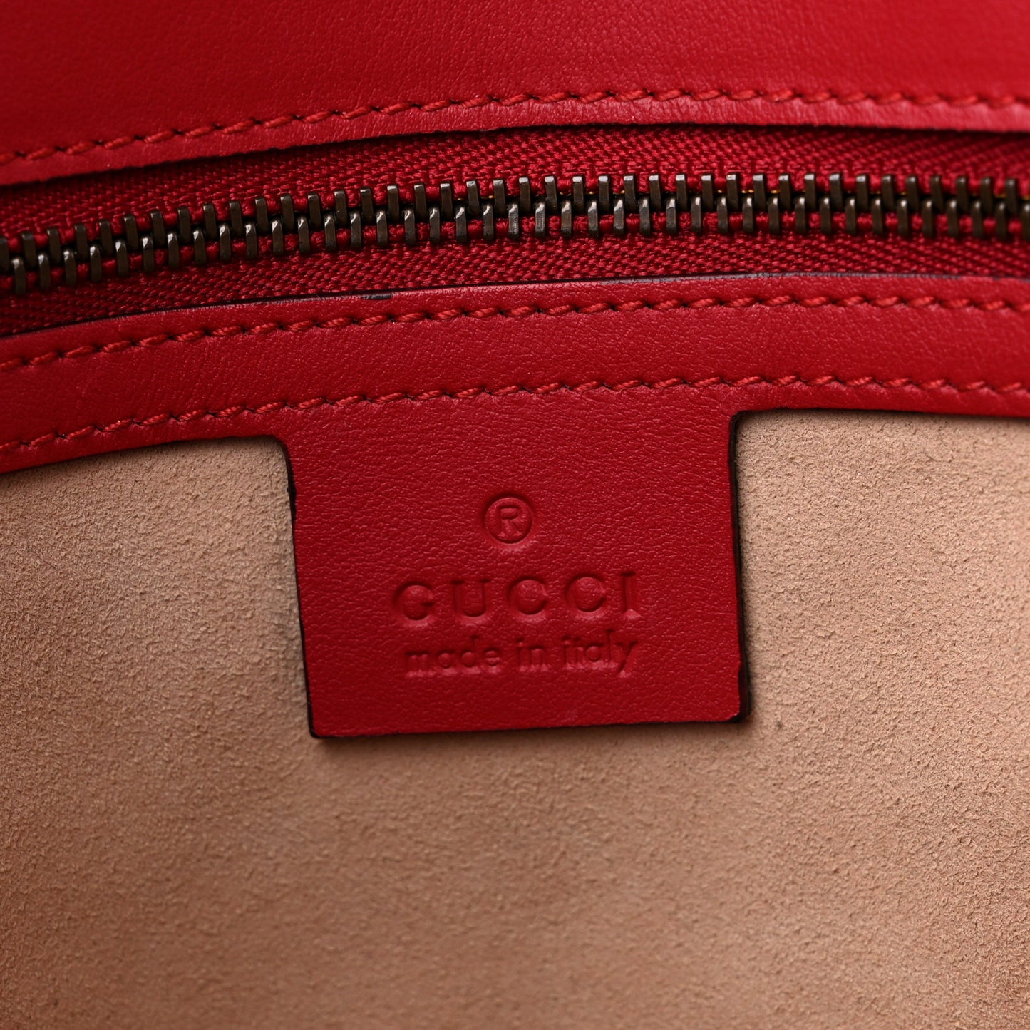 Calfskin Matelasse Small GG Marmont Shoulder Bag Hibiscus Red