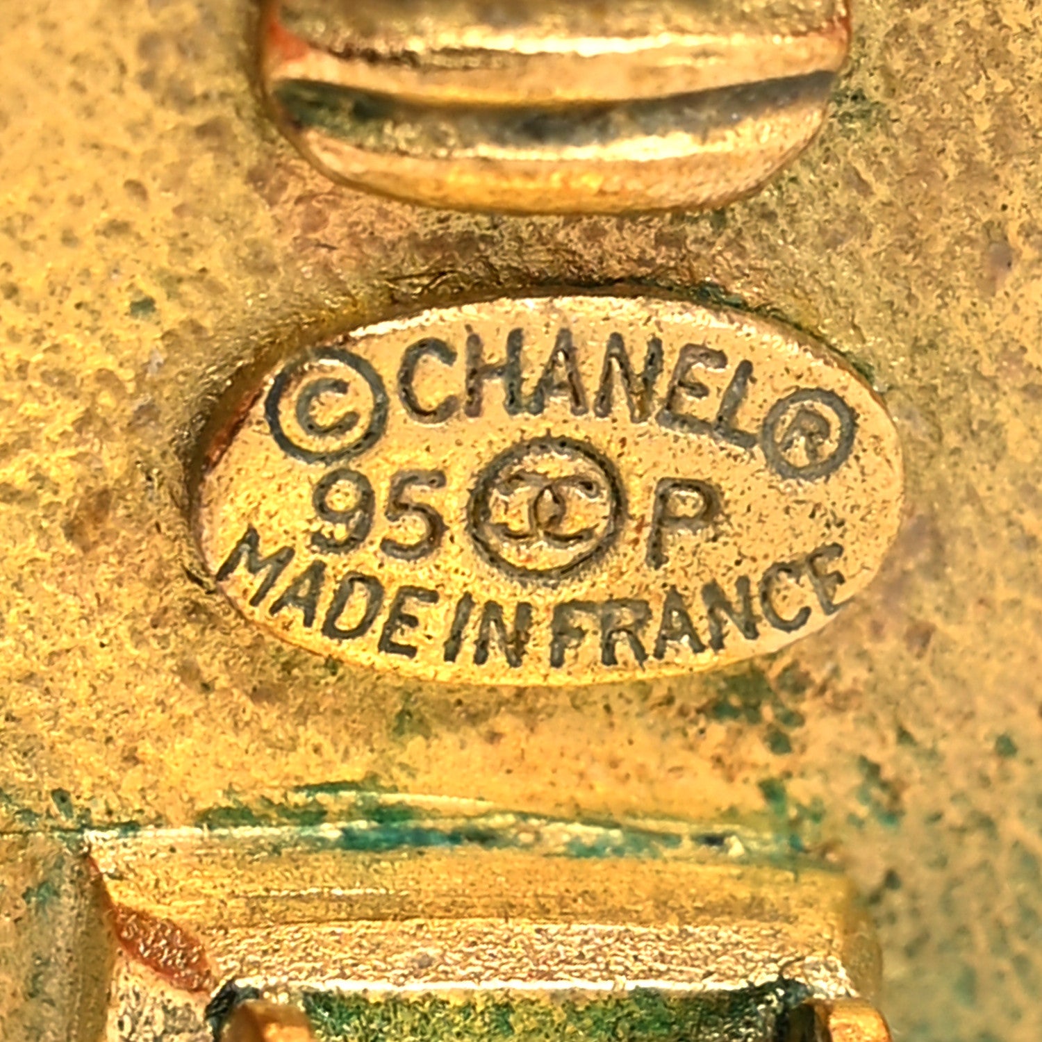 Chanel CC Frog Clip On Earrings Gold 4 of 4