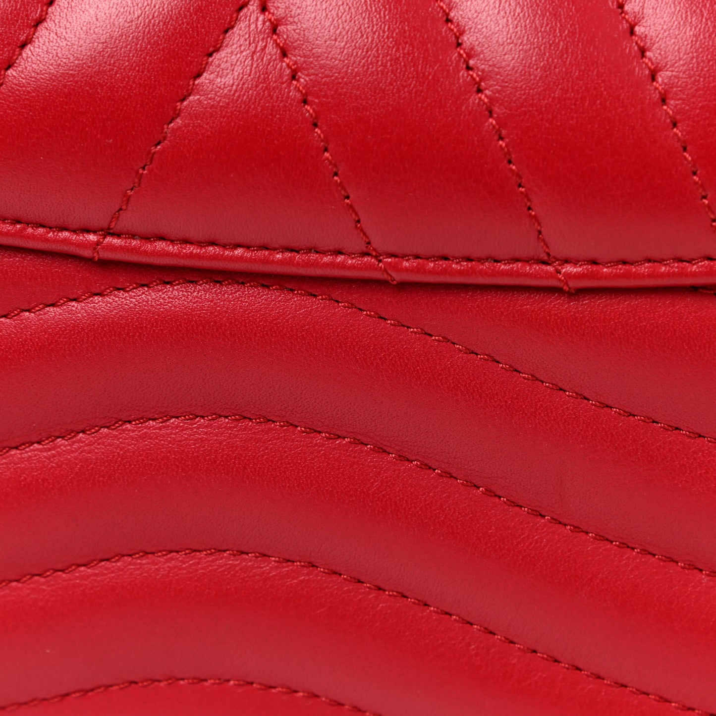 Calfskin New Wave Chain Pochette Scarlet