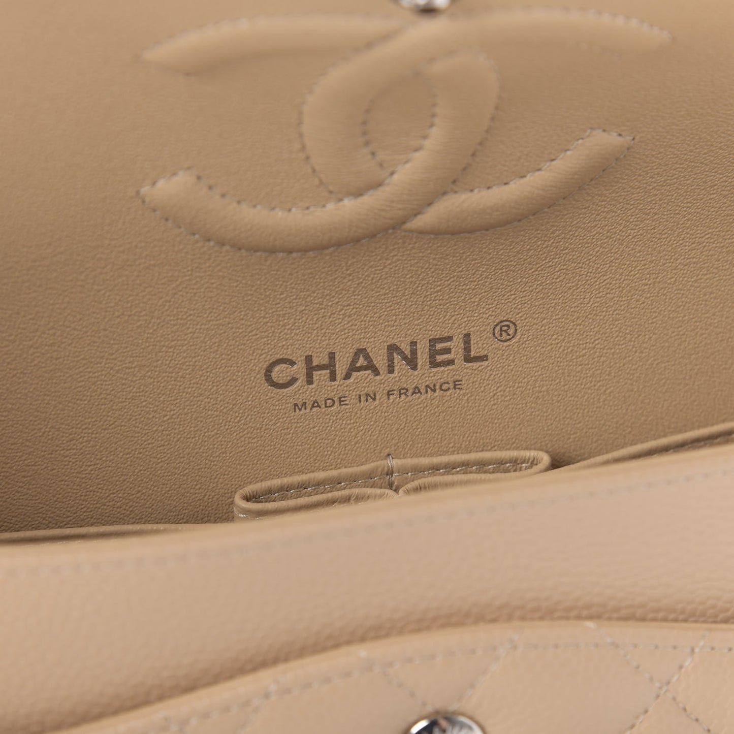 Caviar Quilted Medium Double Flap Beige Clair