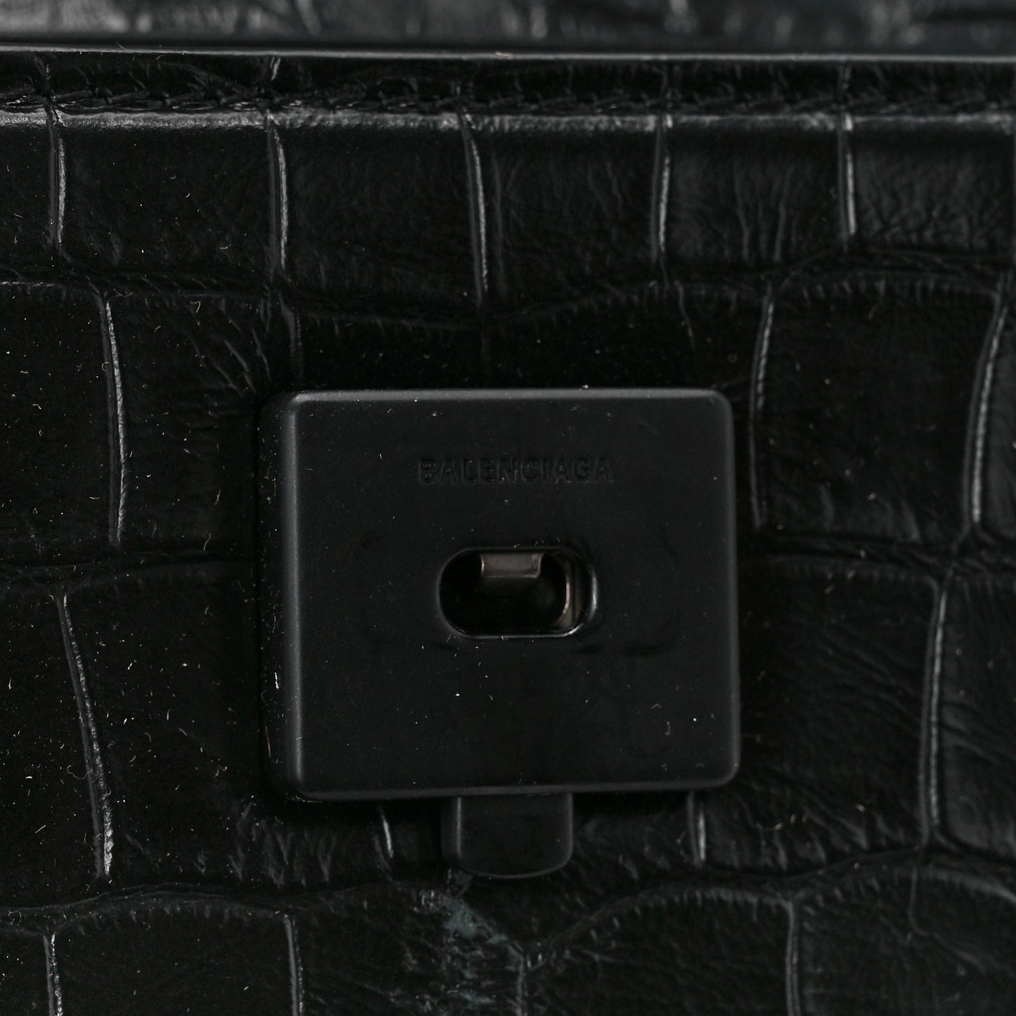Extra Supple Calfskin Monochrome Crocodile Embossed Gossip Chain Bag XS Black